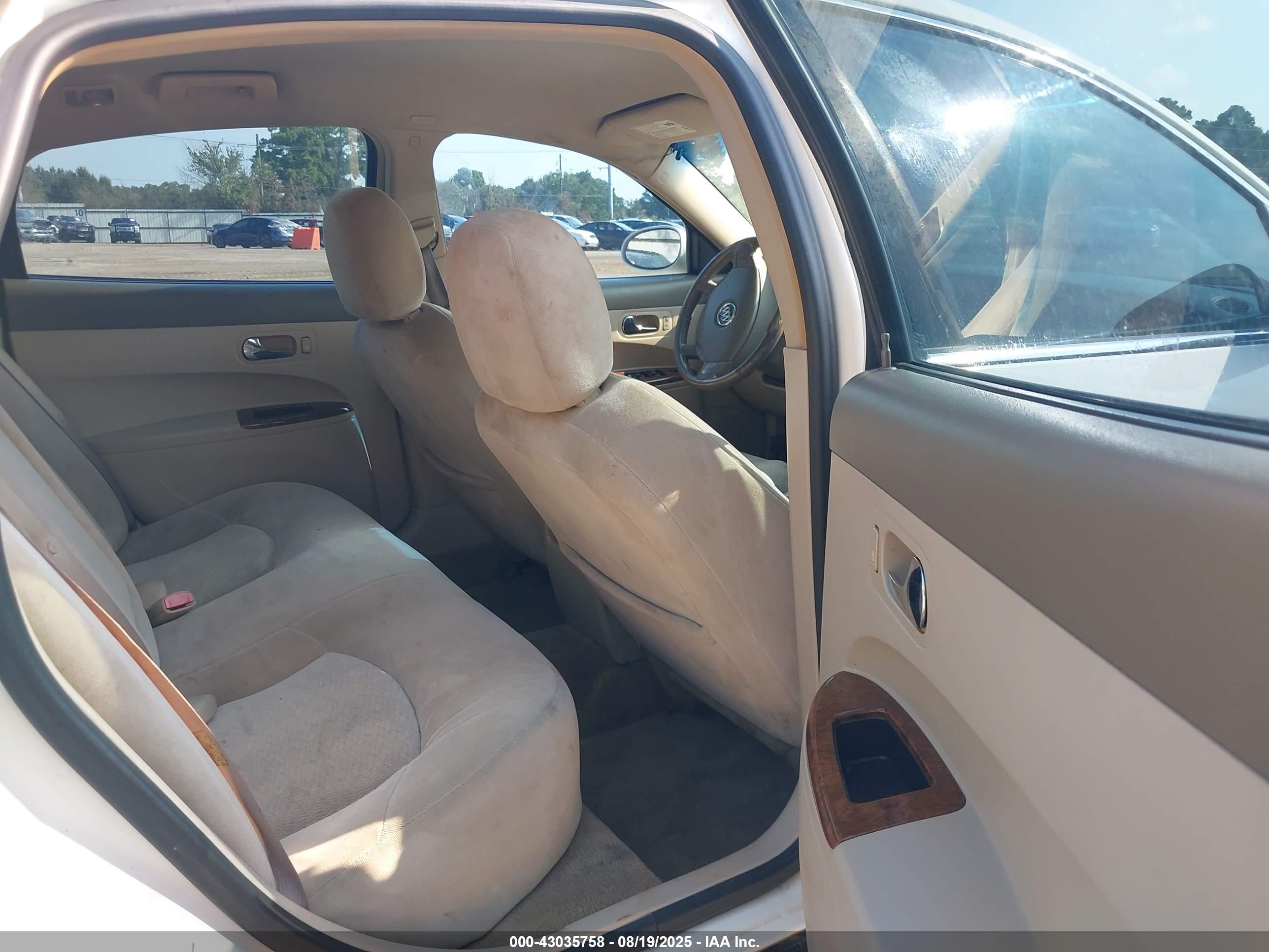 BUICK LACROSSE image 8