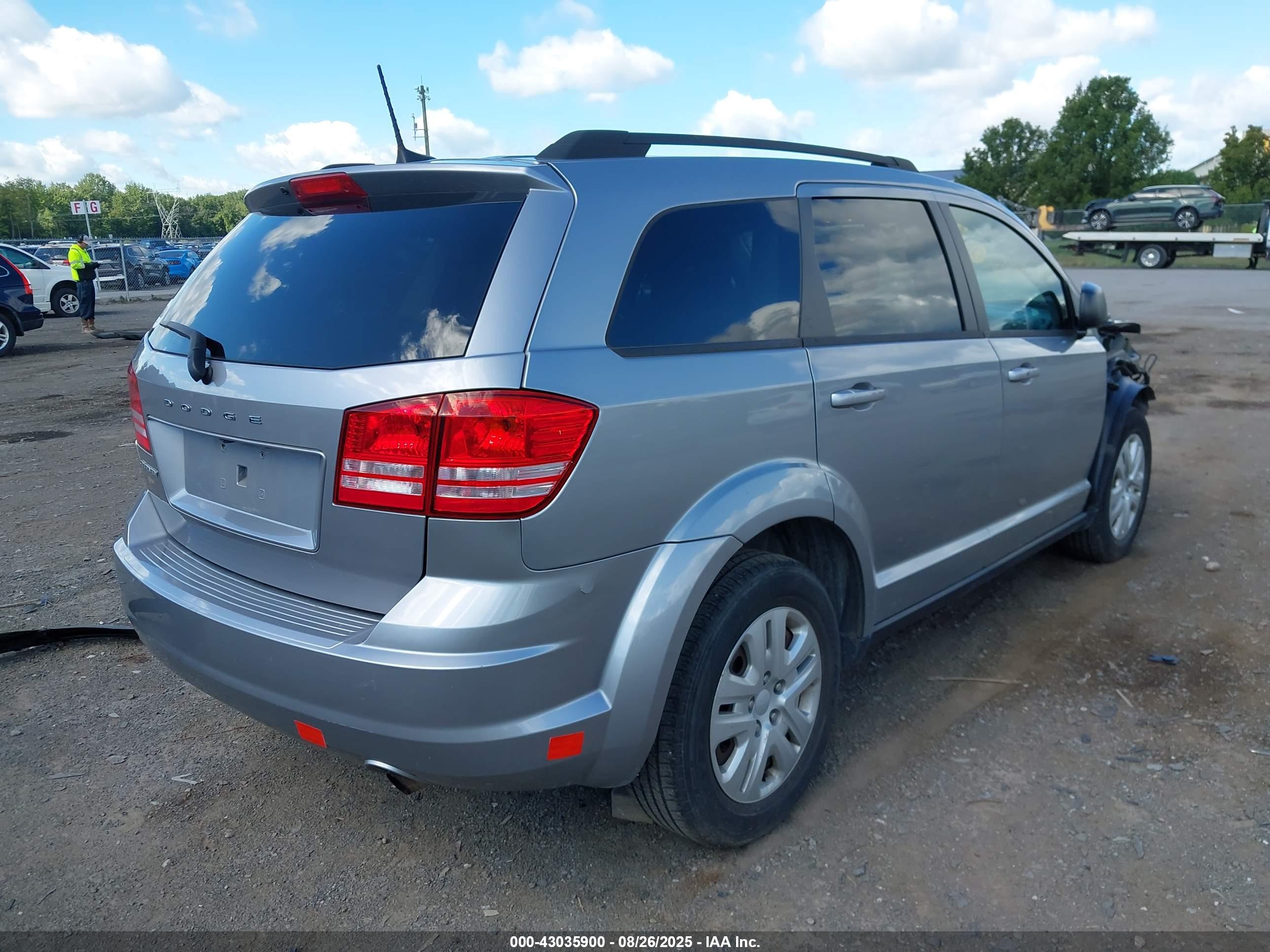 DODGE JOURNEY image 4