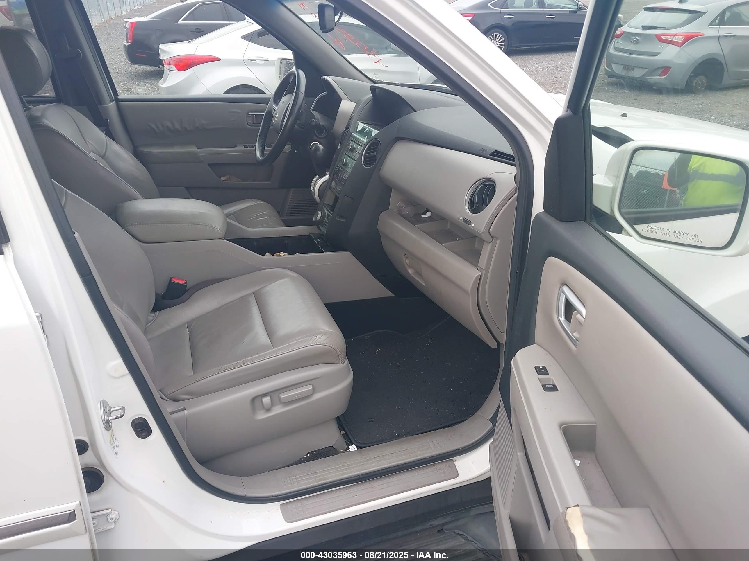 HONDA PILOT image 5