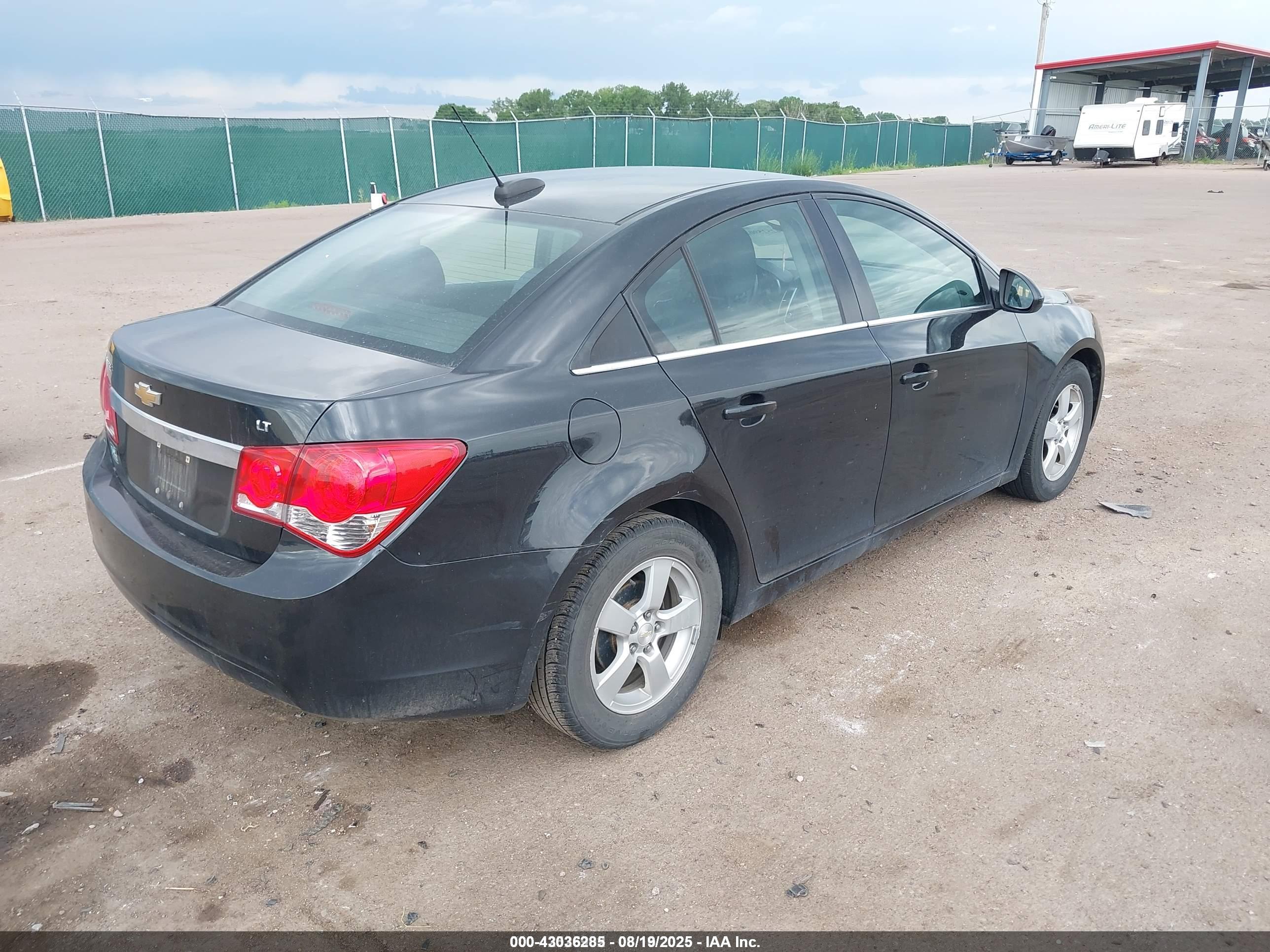 CHEVROLET CRUZE image 4
