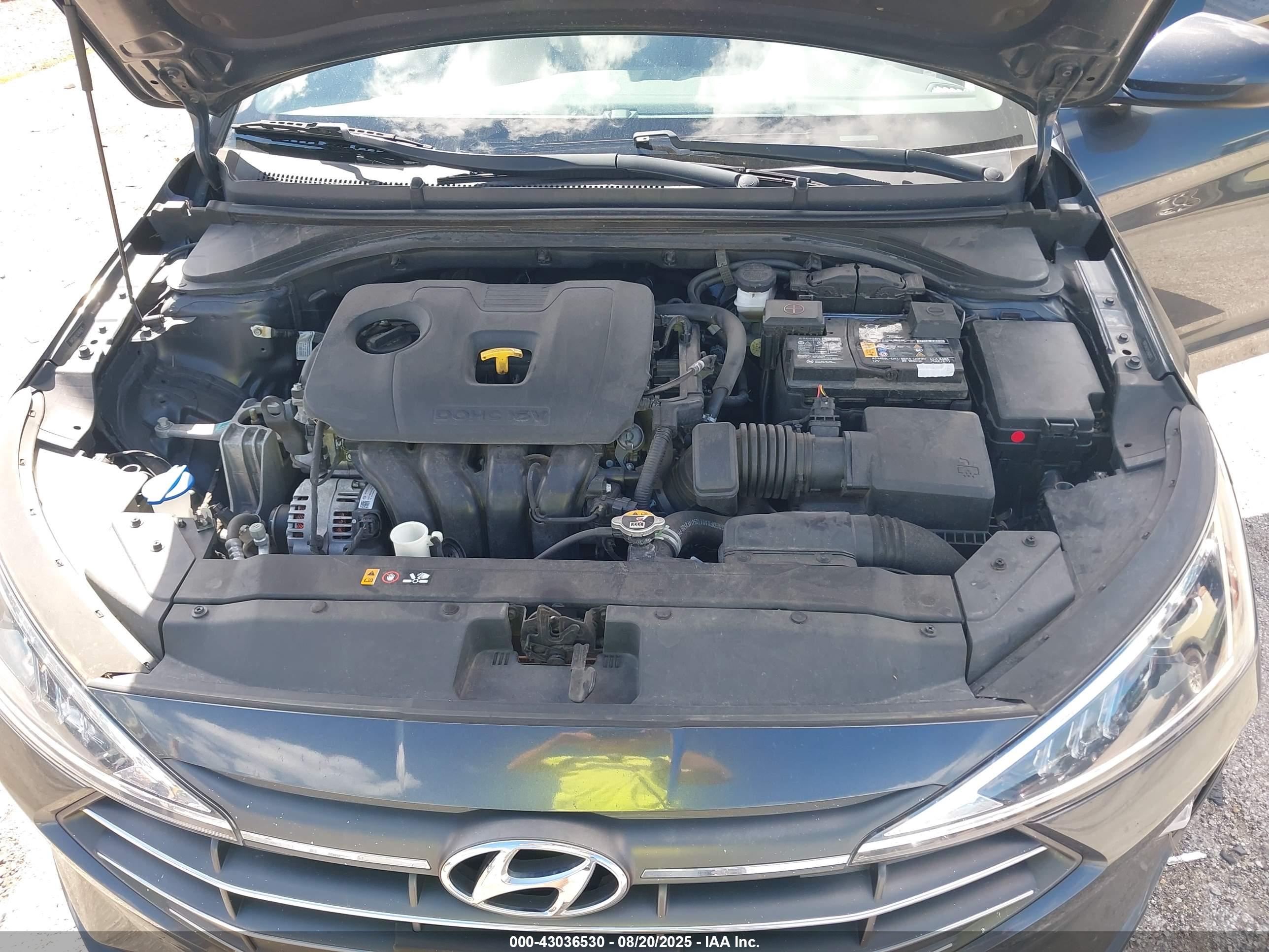 HYUNDAI ELANTRA image 10