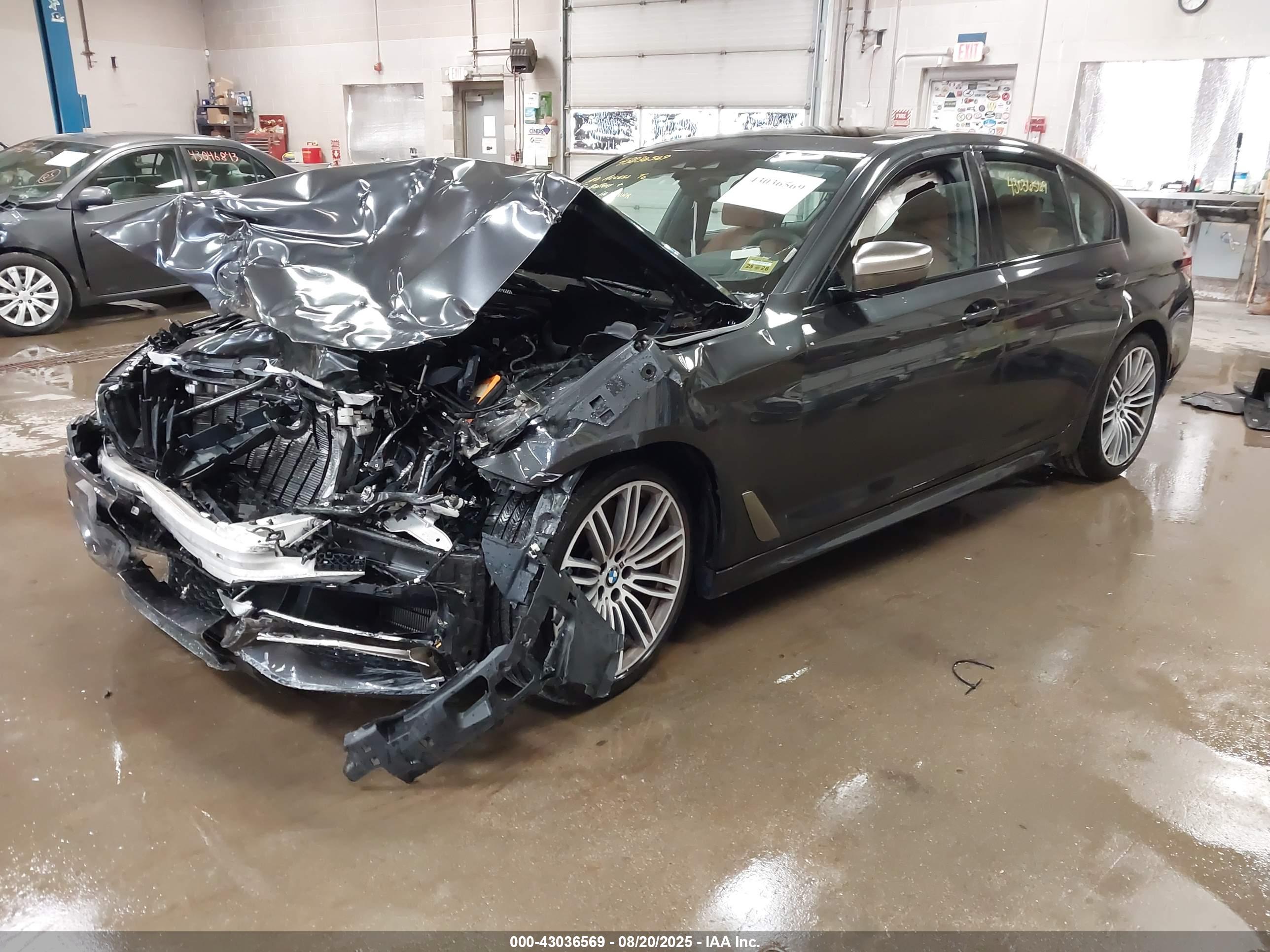 BMW M550I image 2