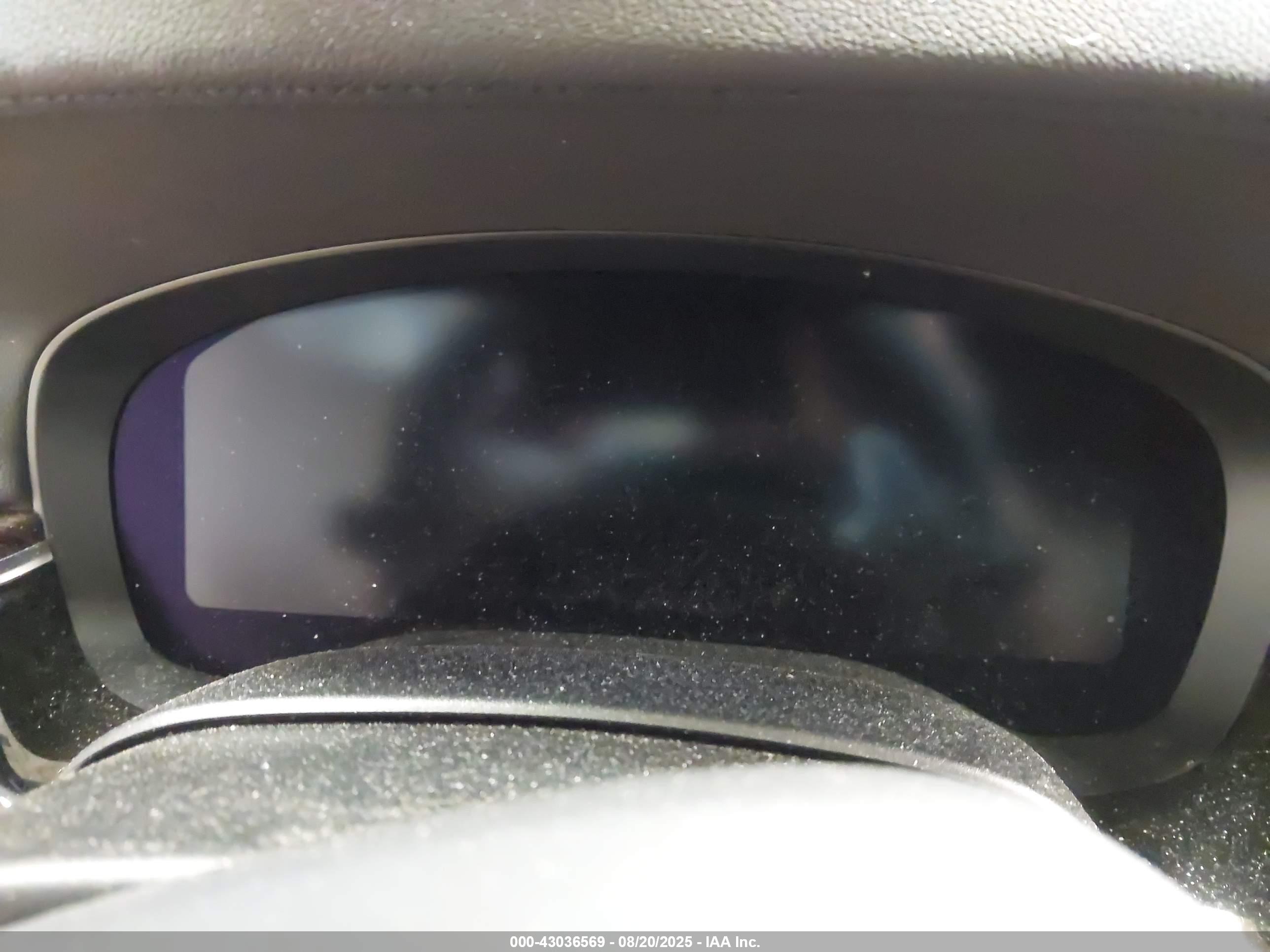 BMW M550I image 7