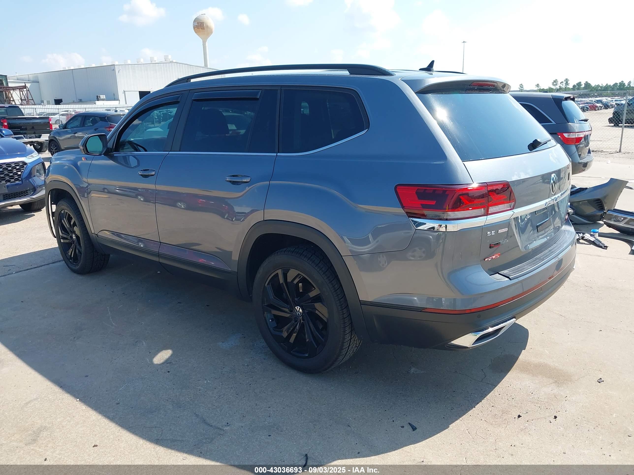 VOLKSWAGEN ATLAS image 3