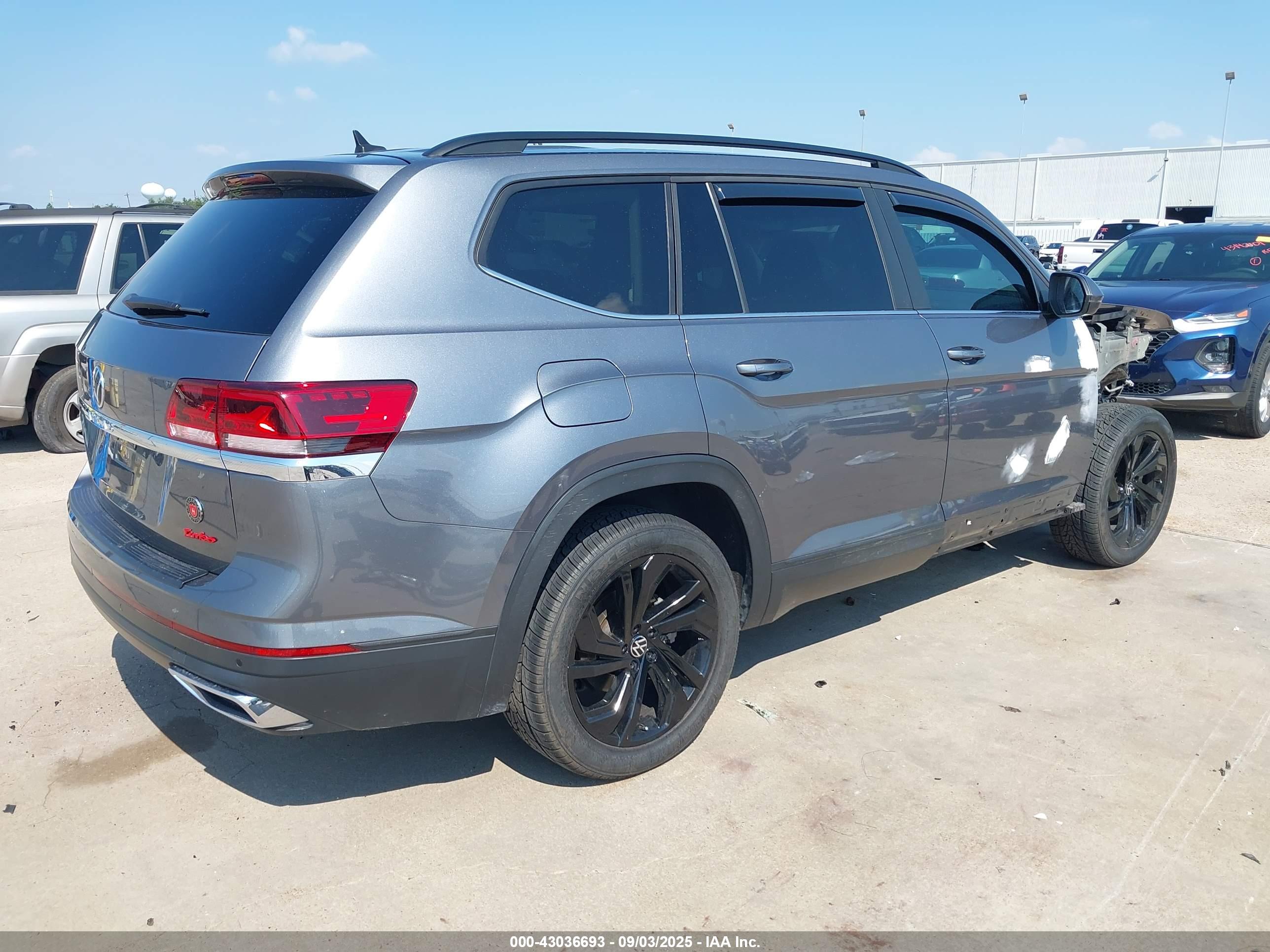 VOLKSWAGEN ATLAS image 4