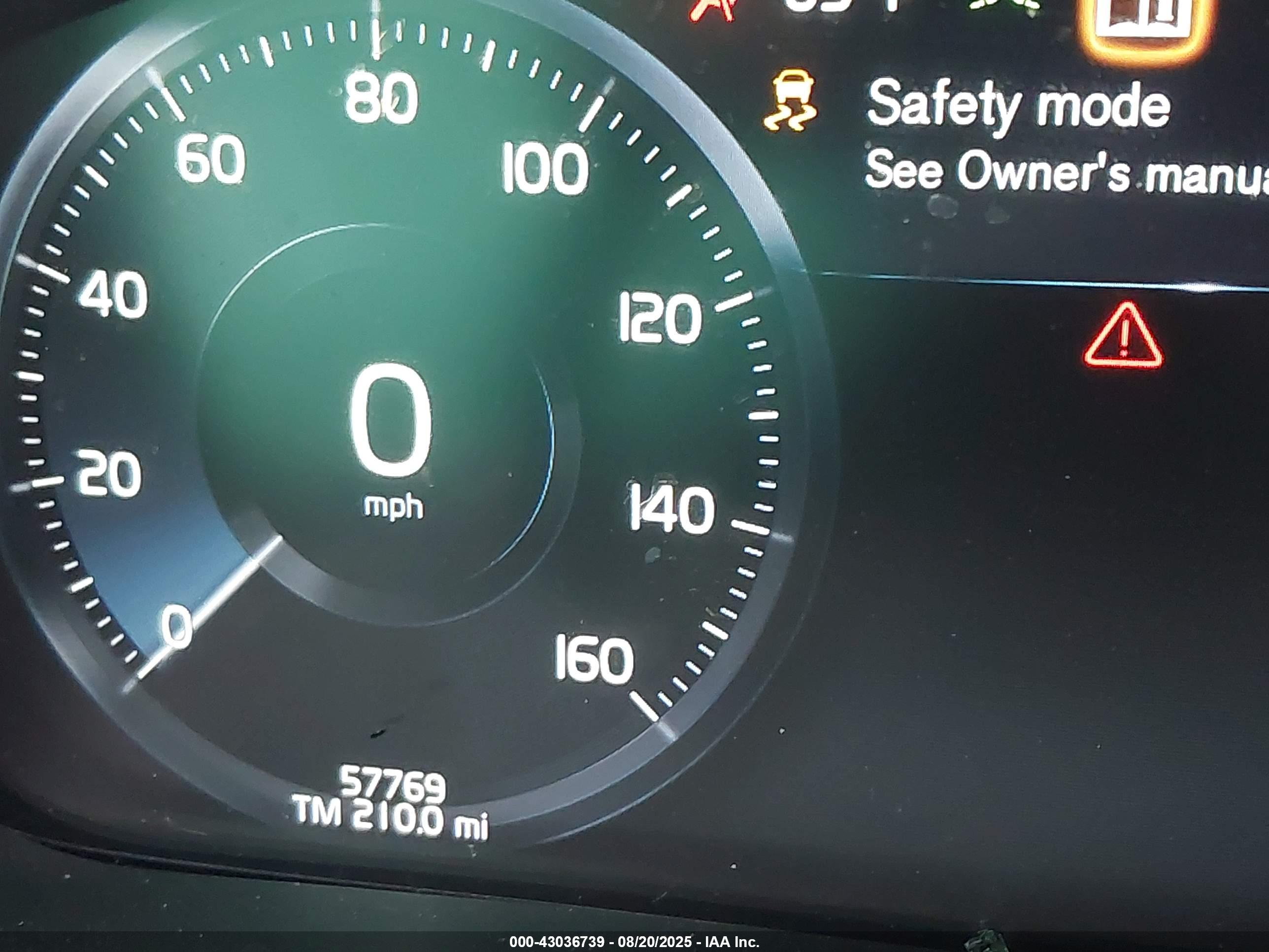 VOLVO XC60 image 7