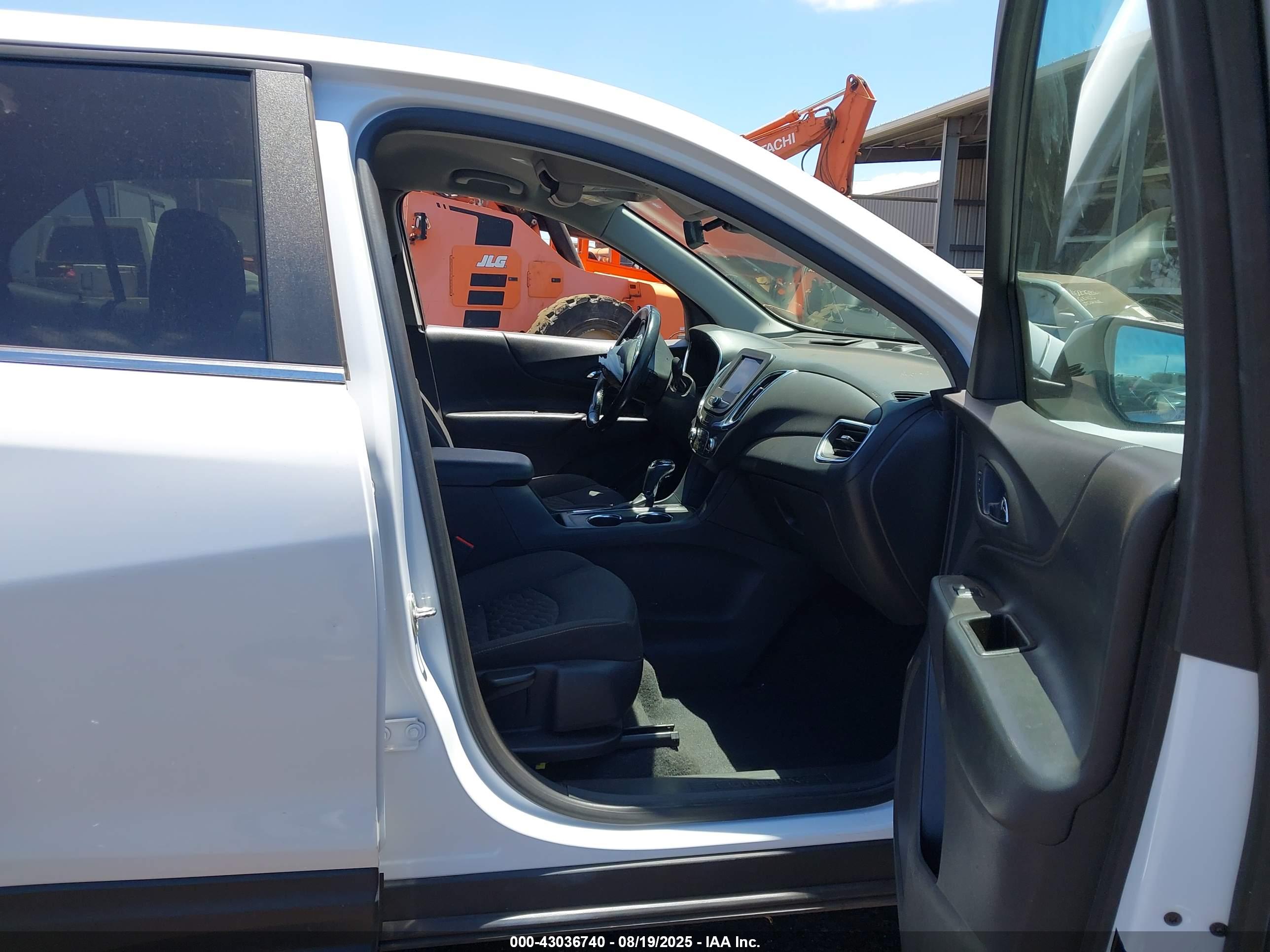 CHEVROLET EQUINOX image 5