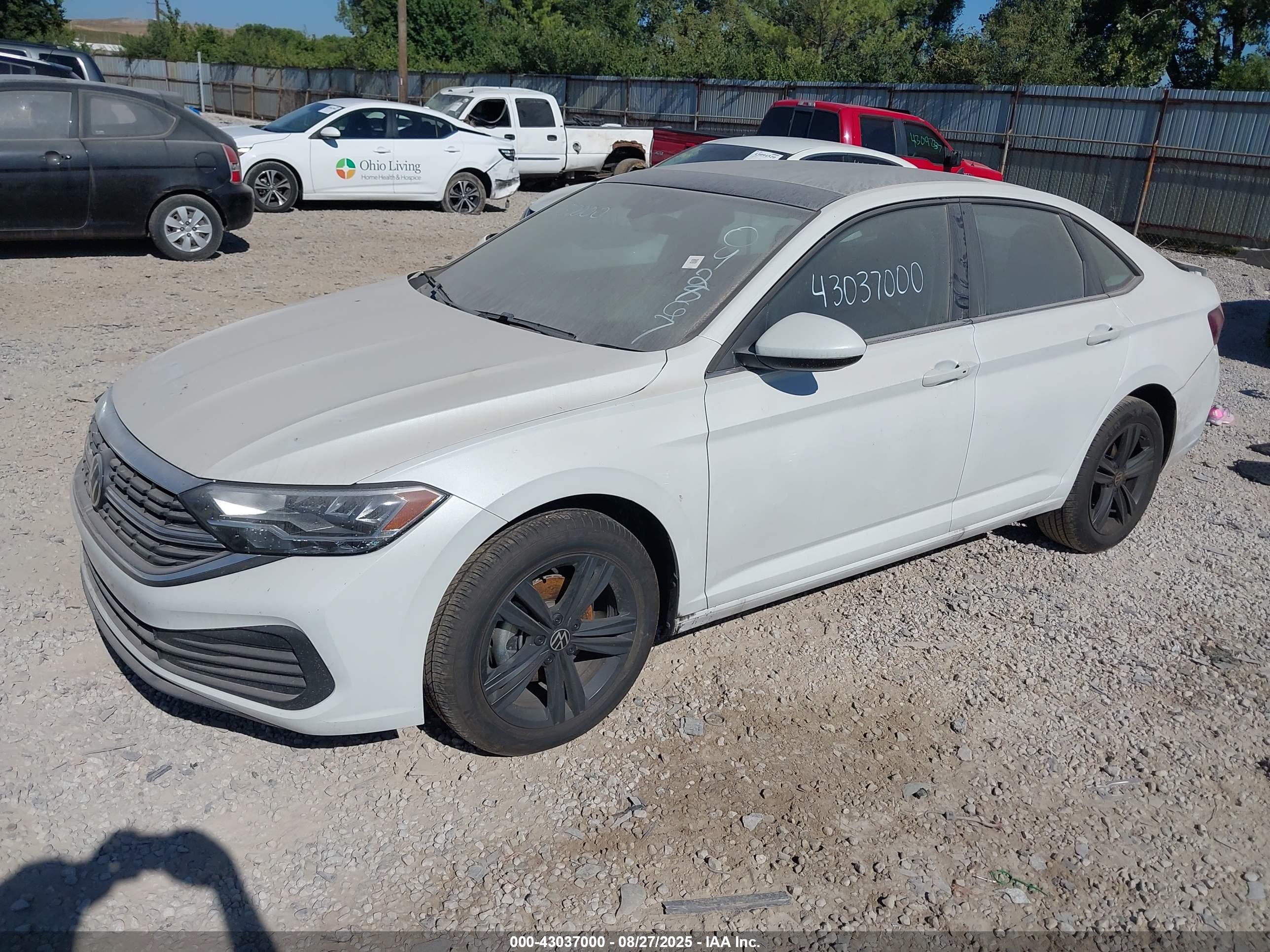 VOLKSWAGEN JETTA image 2