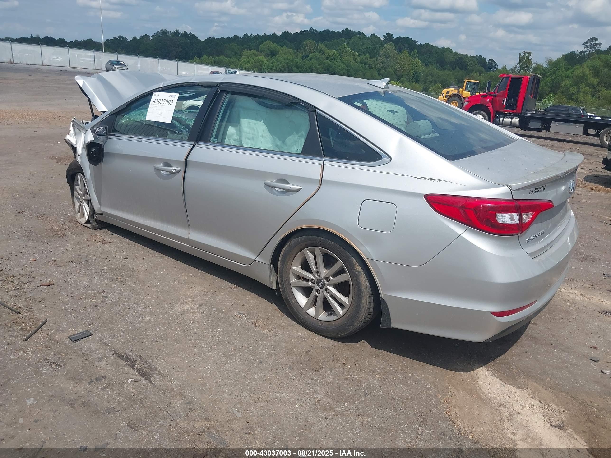 HYUNDAI SONATA image 3