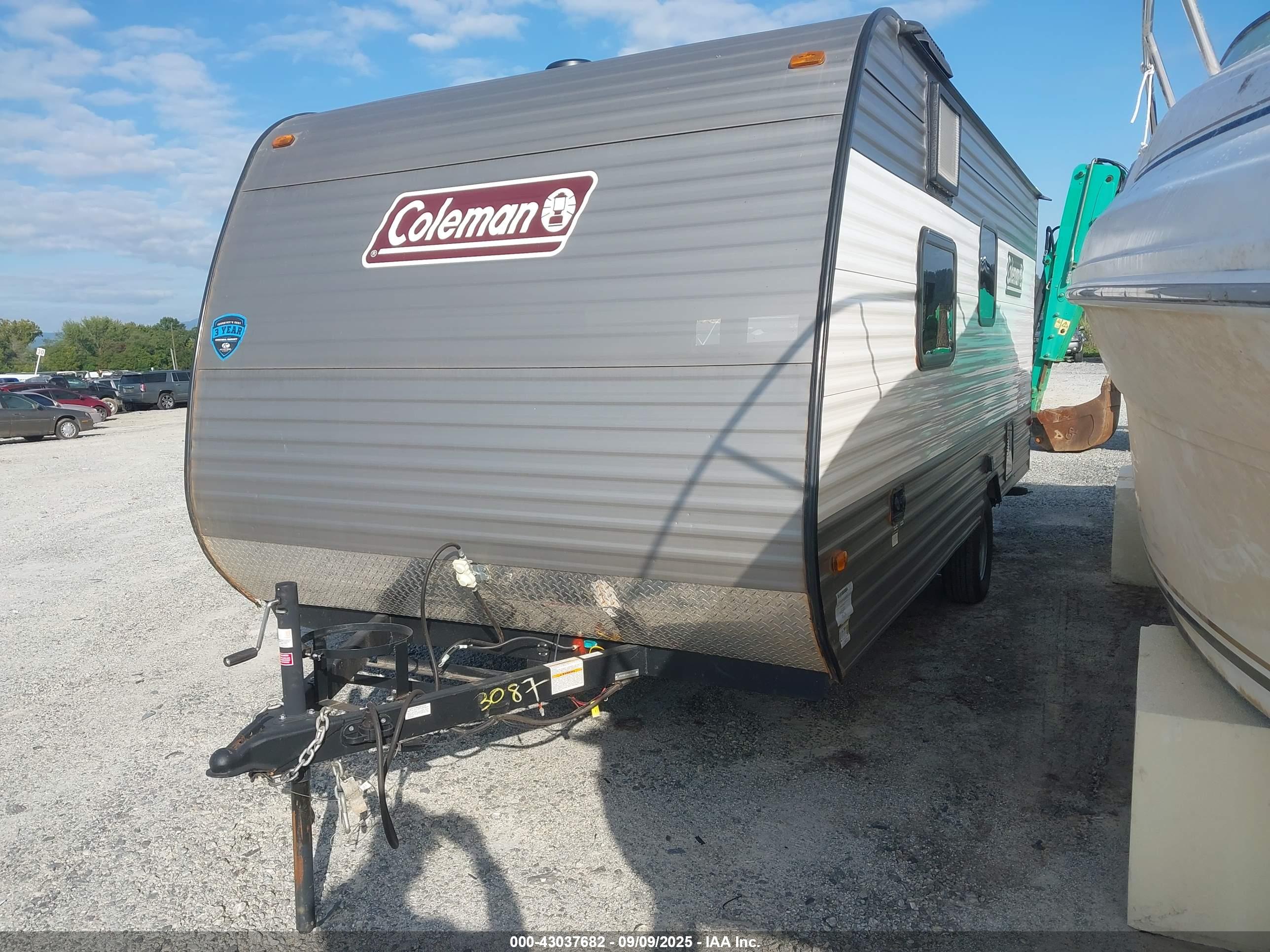 COLEMEN 17R image 2