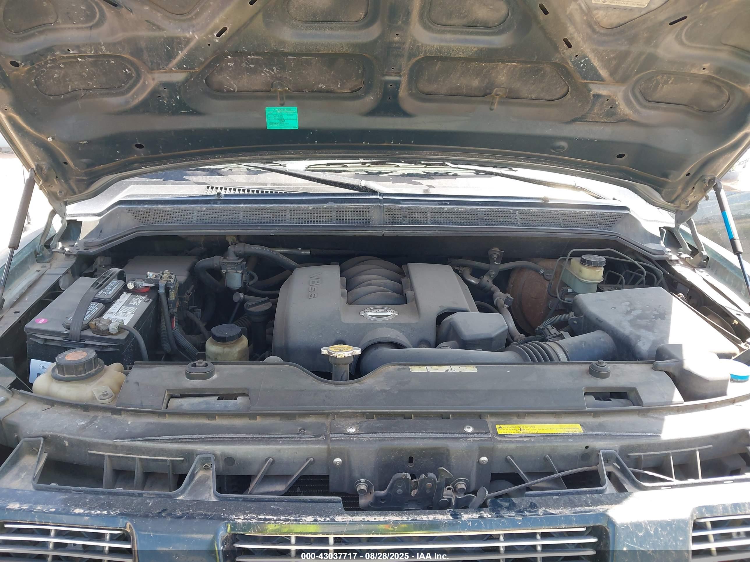 NISSAN TITAN image 10