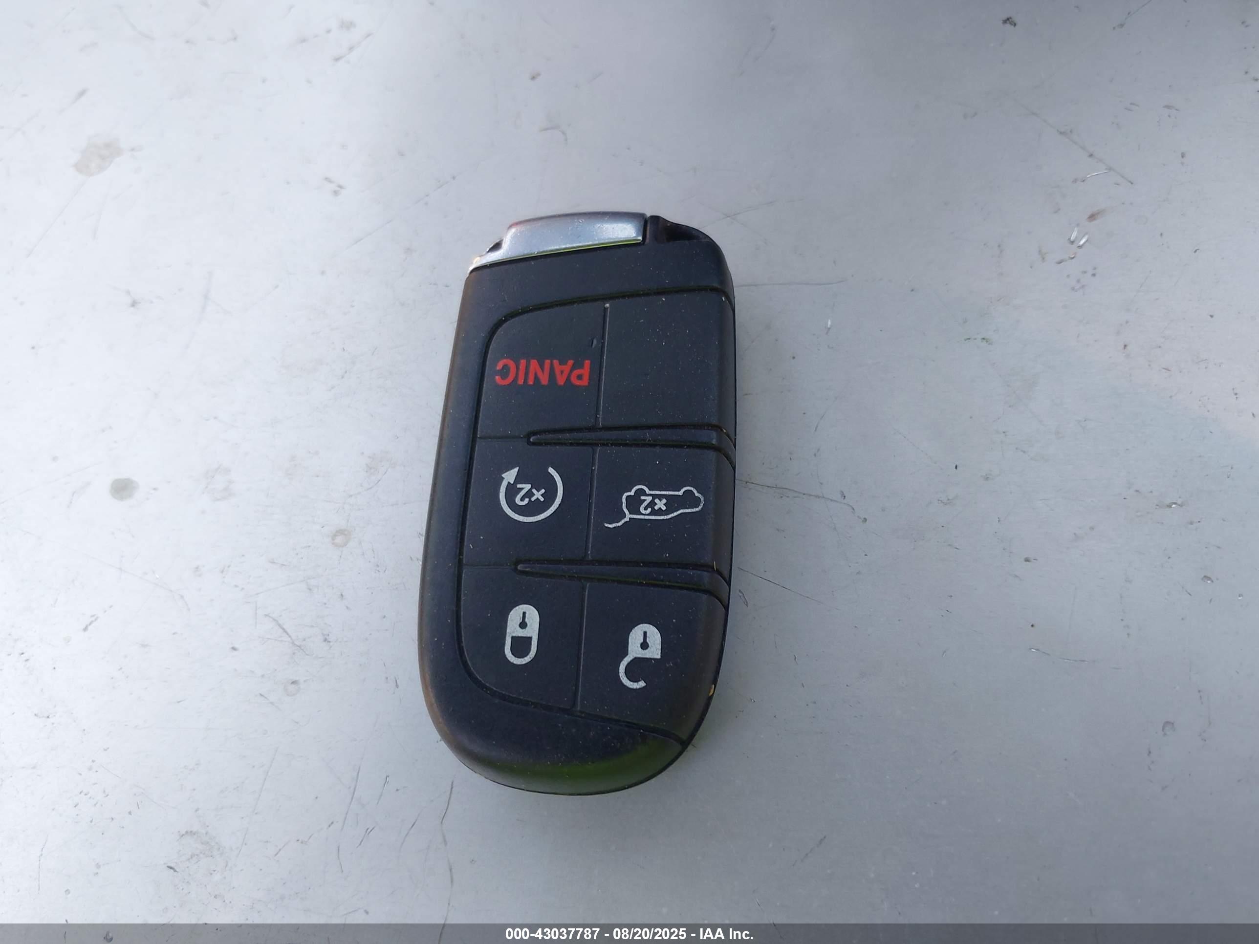 JEEP GRAND image 11