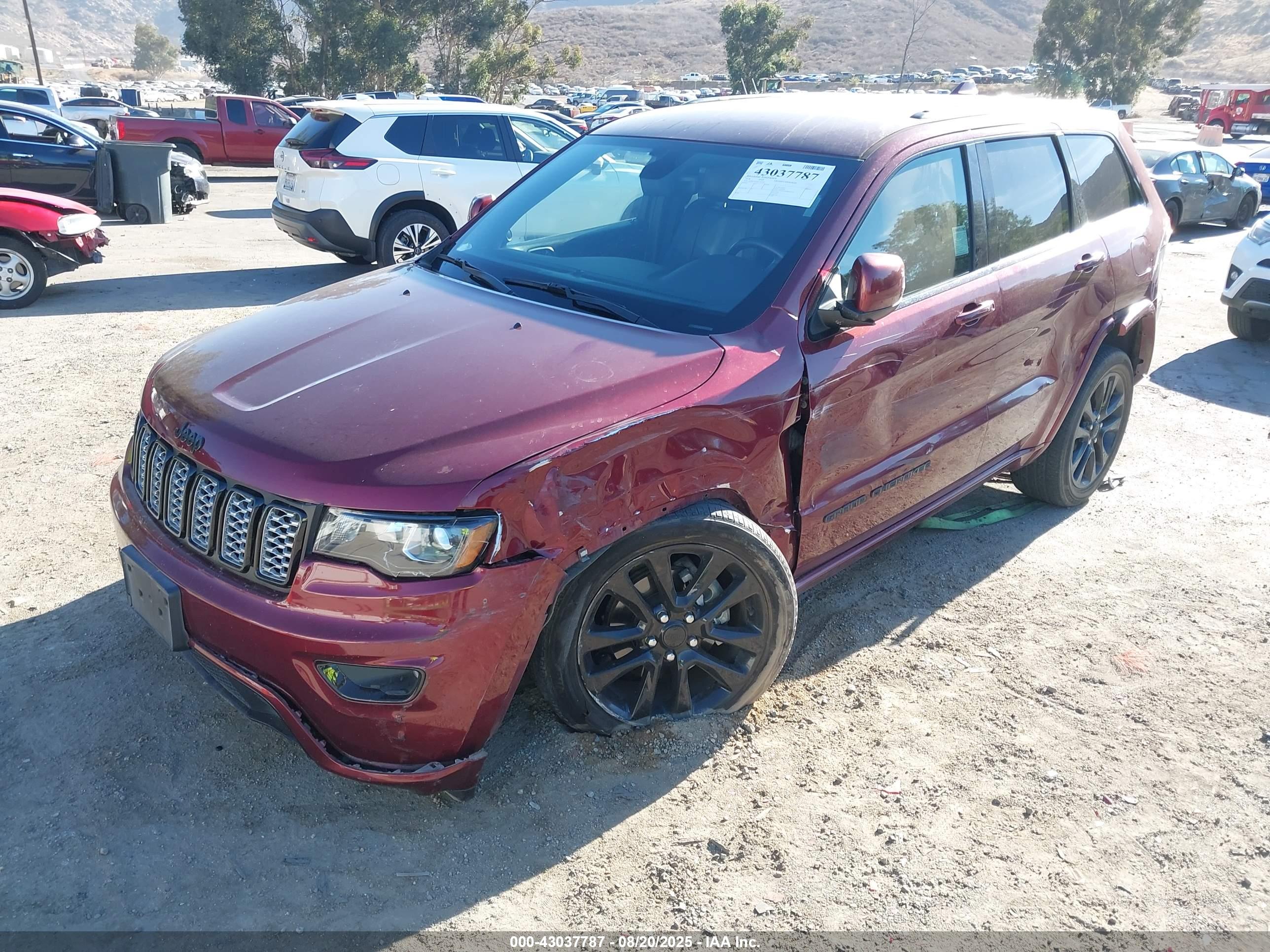 JEEP GRAND image 2