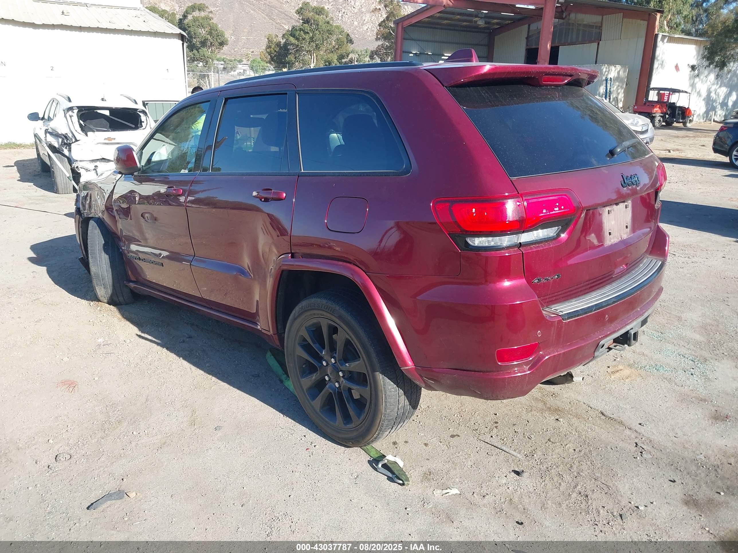 JEEP GRAND image 3