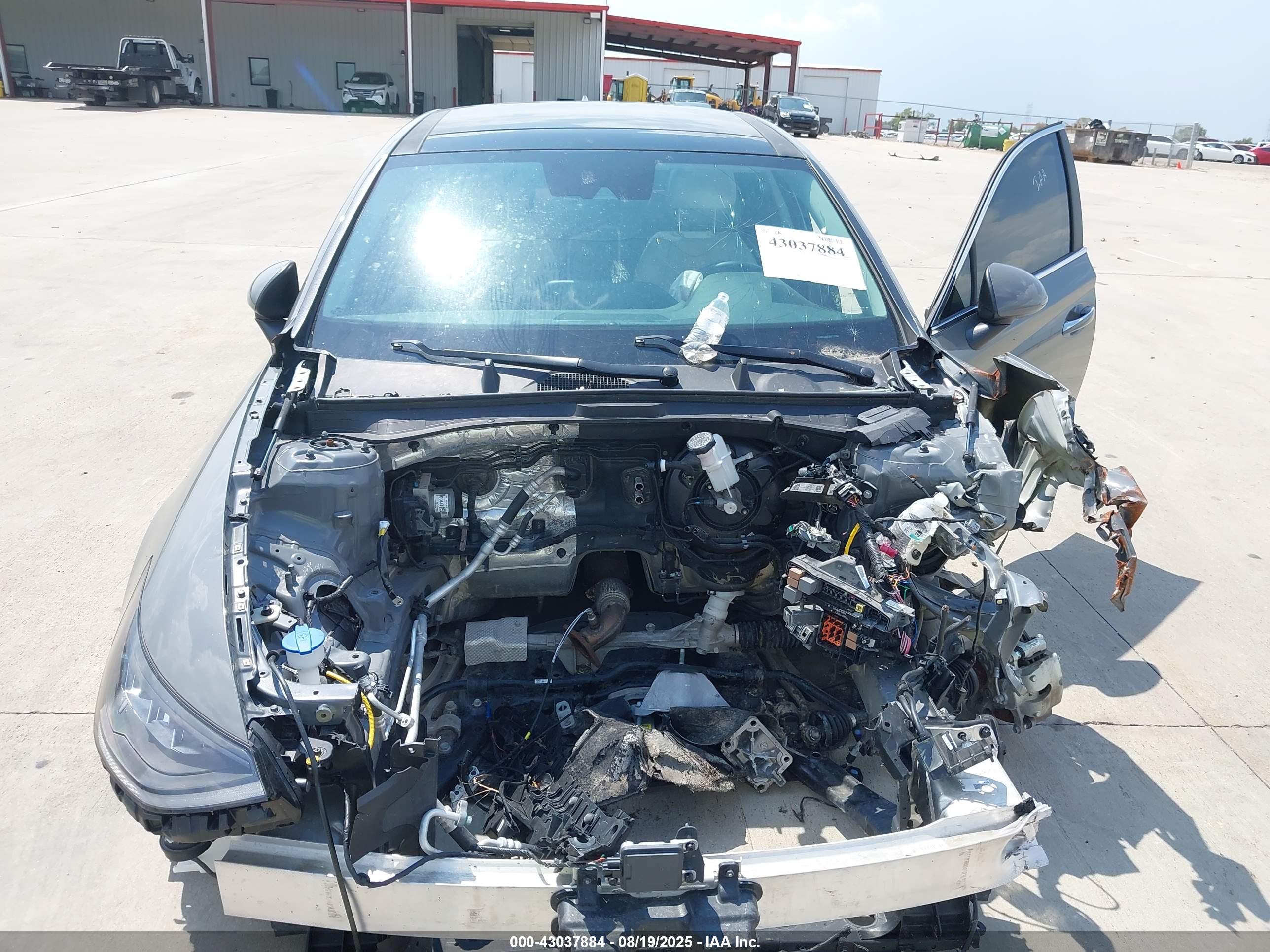 HYUNDAI SONATA image 10