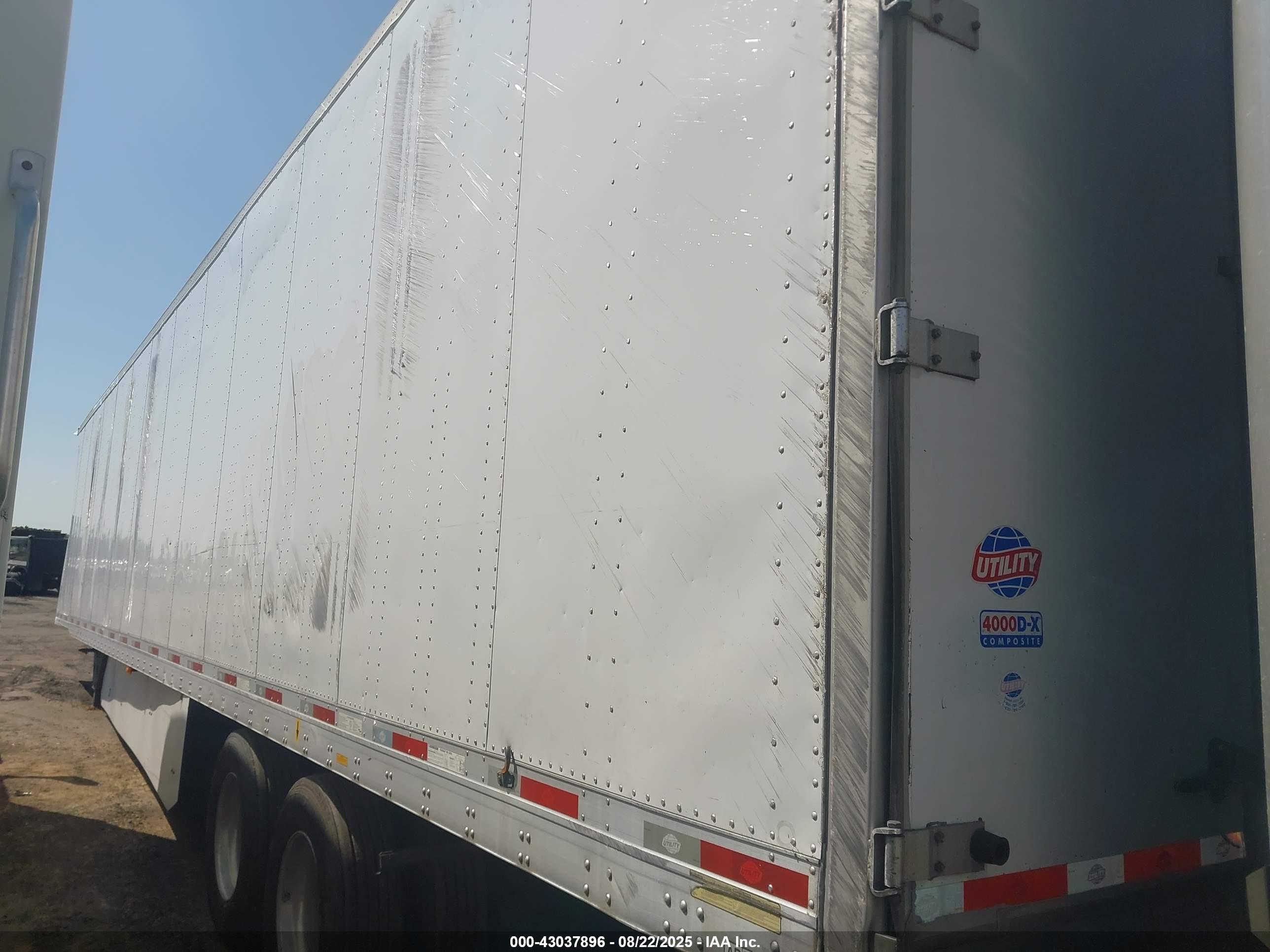 UTILITY TRAILER image 3