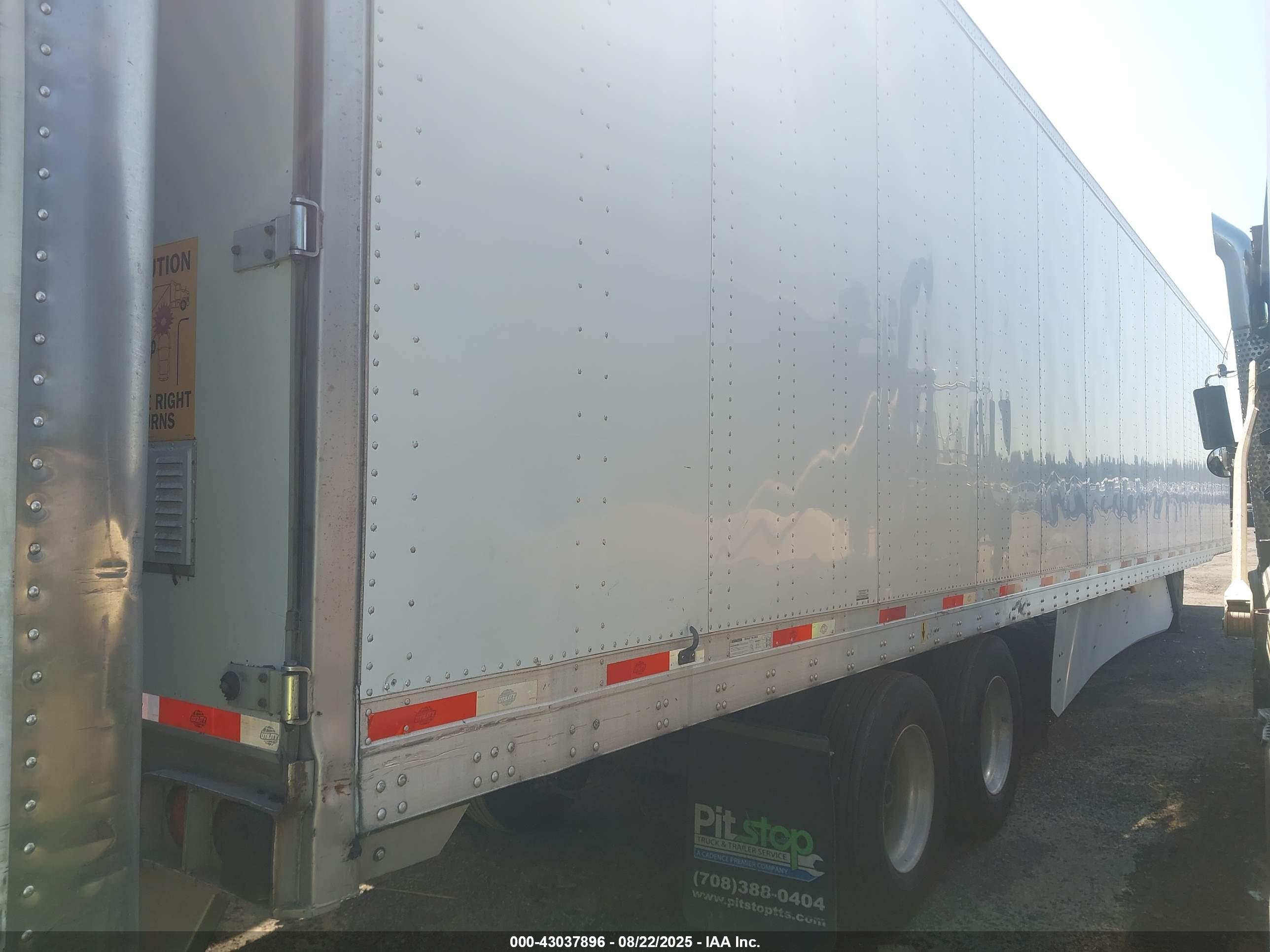 UTILITY TRAILER image 4