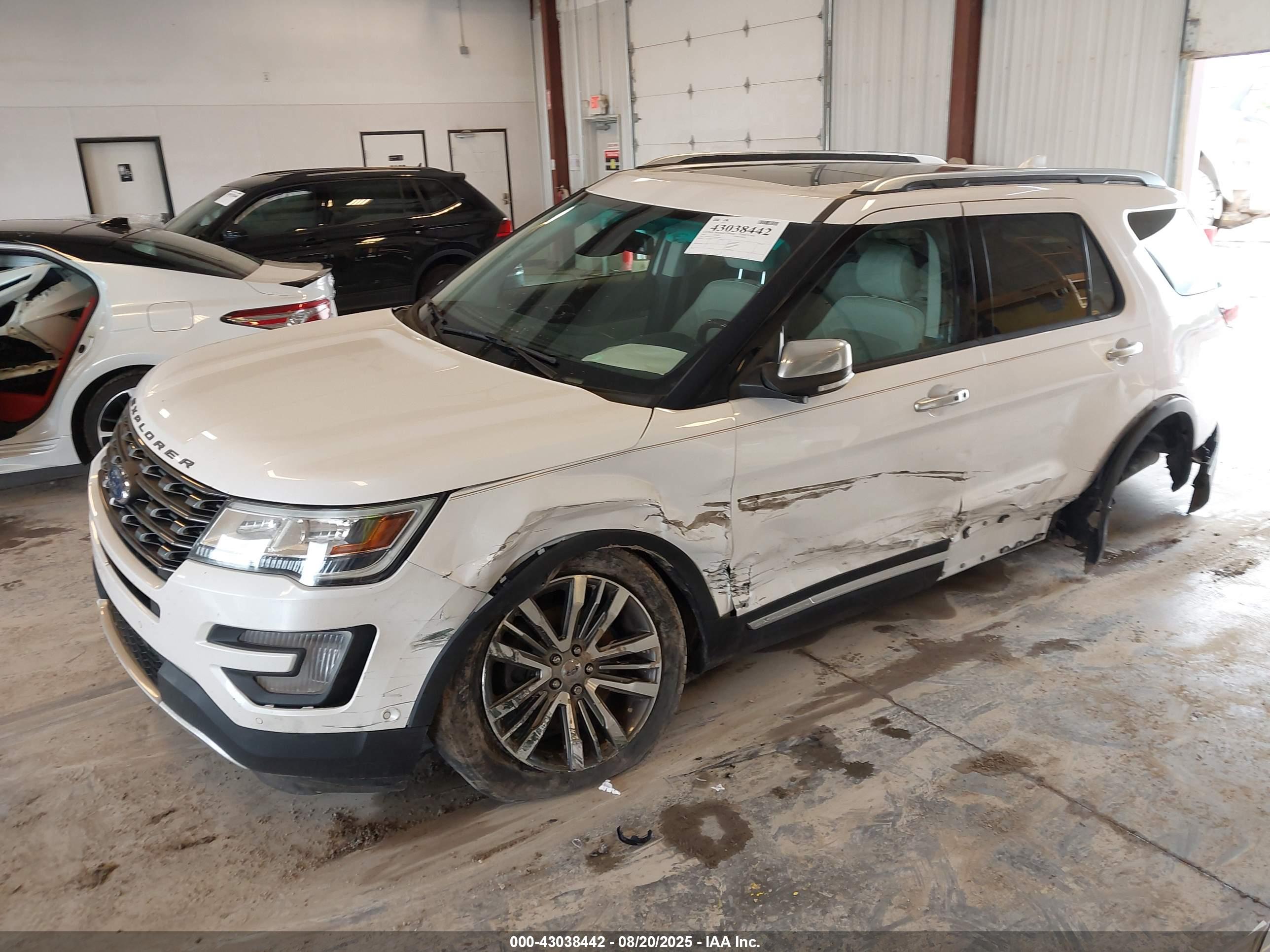 FORD EXPLORER image 2