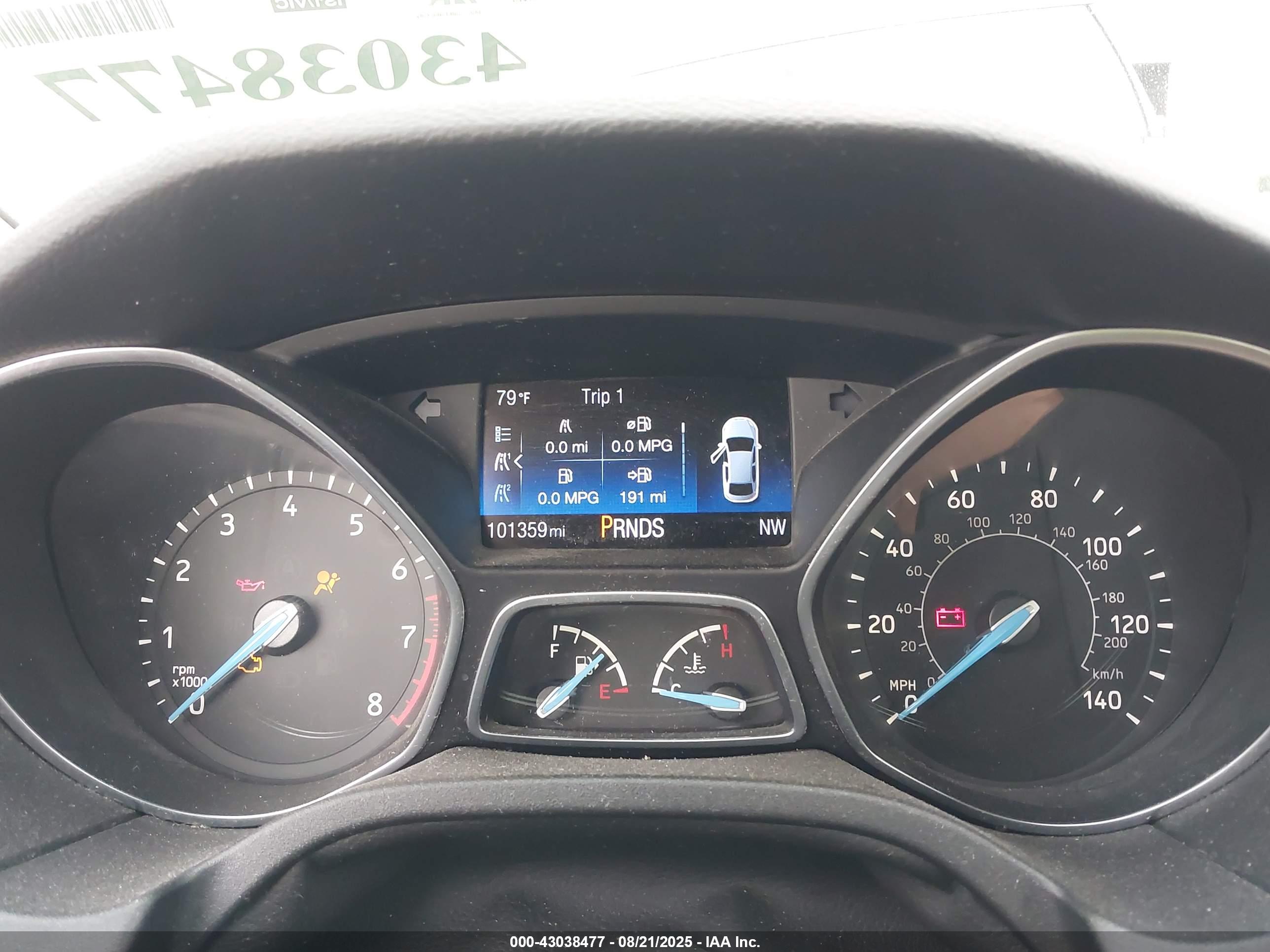FORD FOCUS image 7