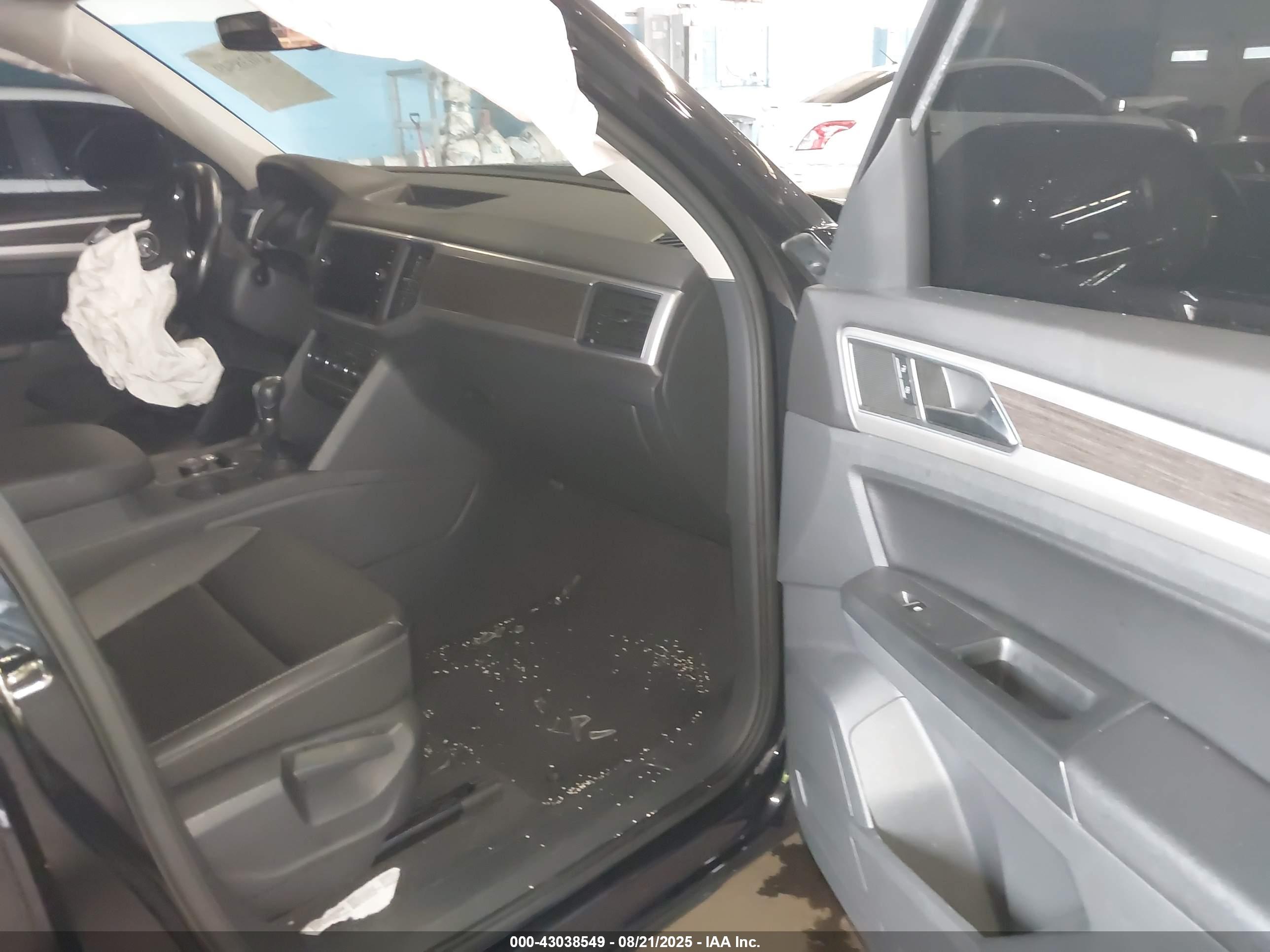 VOLKSWAGEN ATLAS image 5
