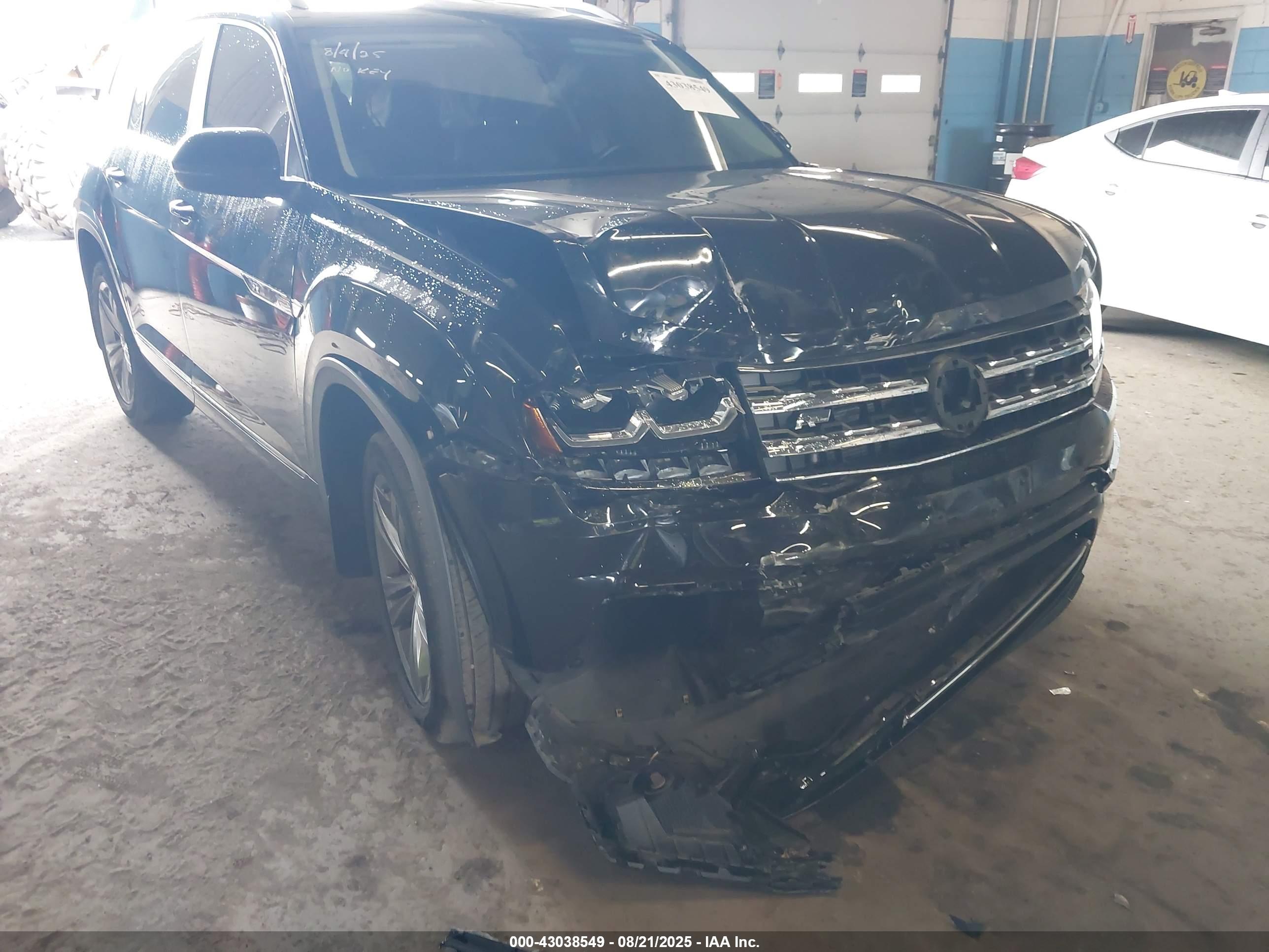 VOLKSWAGEN ATLAS image 6