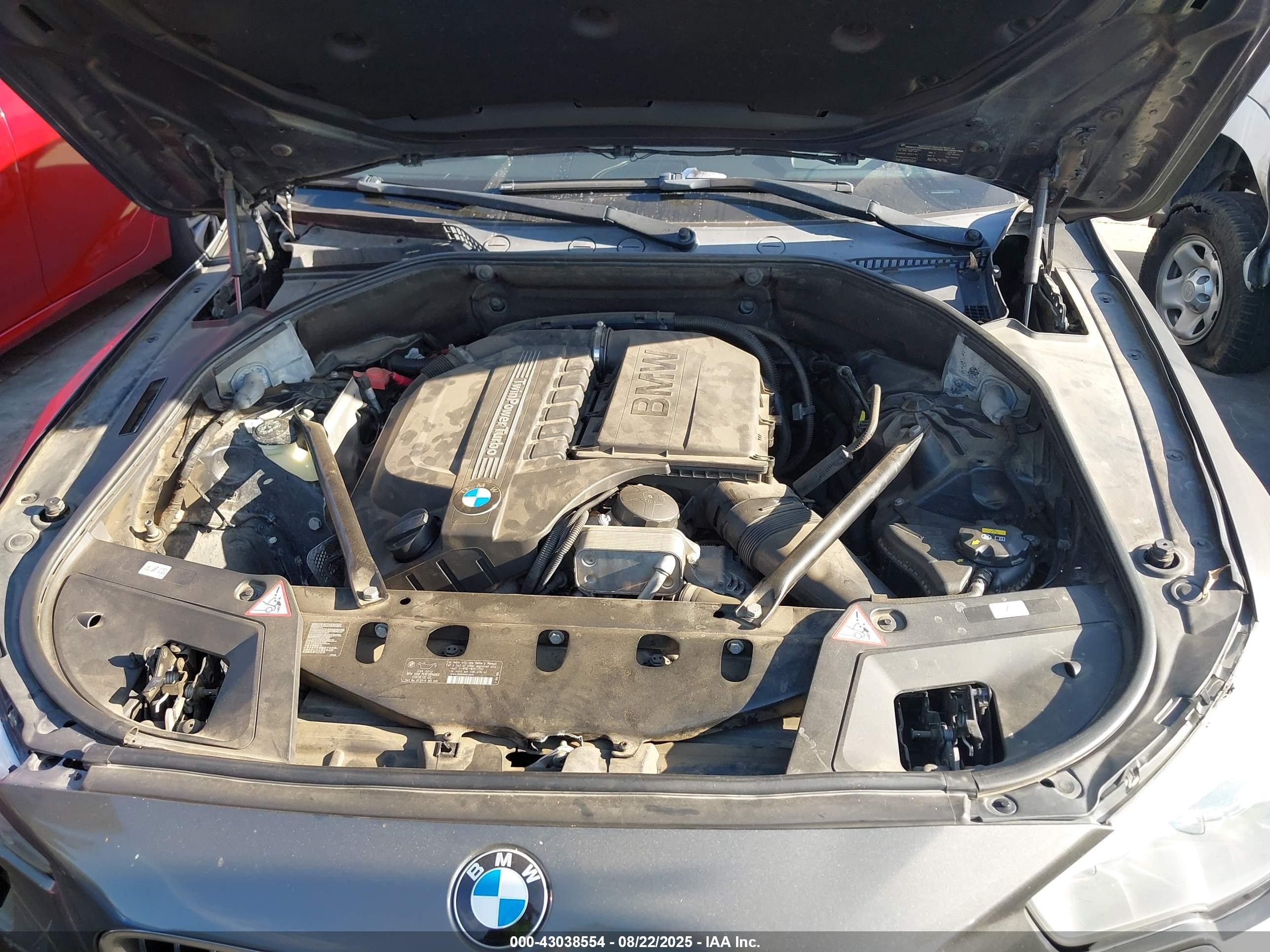BMW 535I image 10