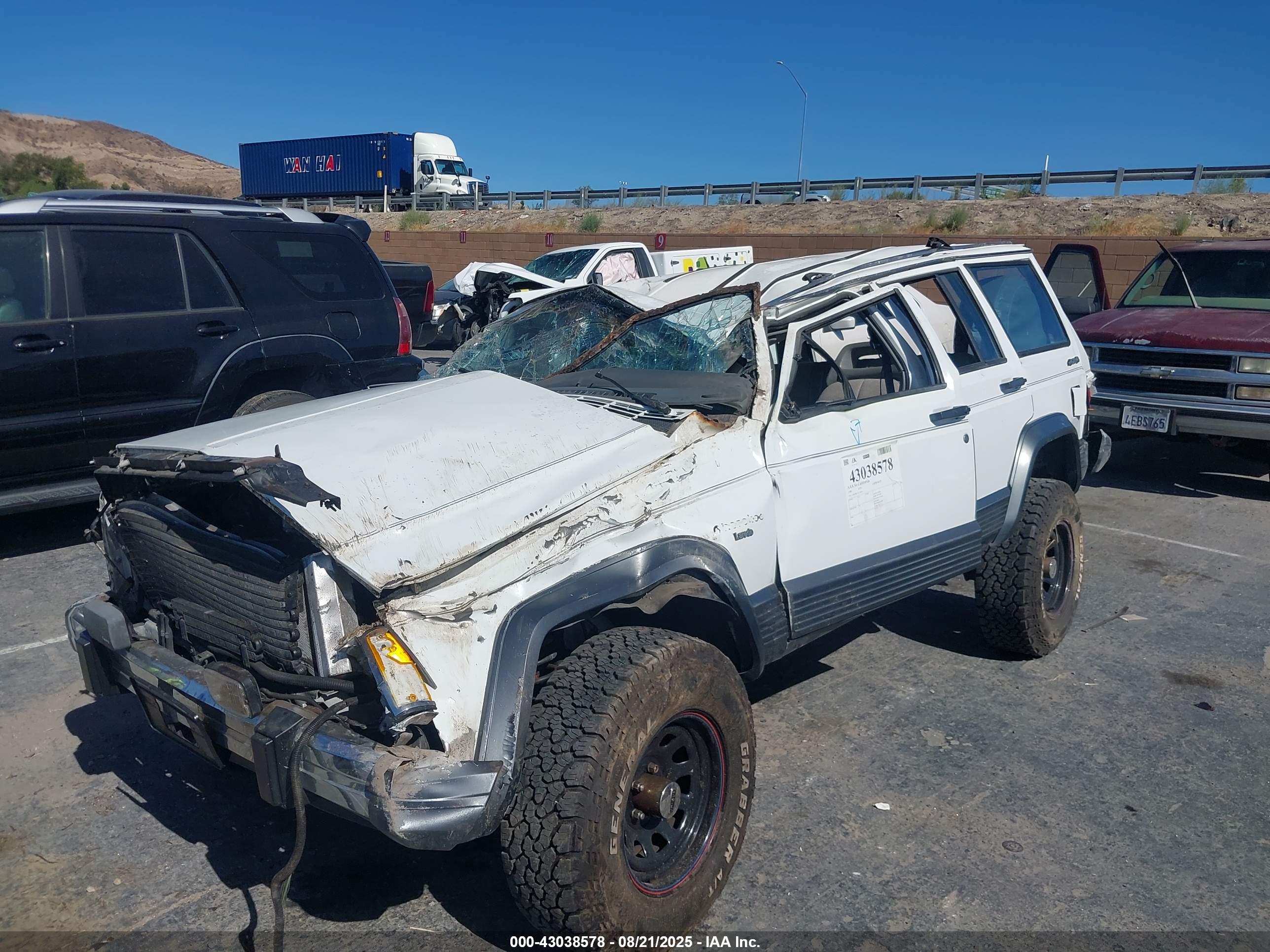 JEEP CHEROKEE image 6