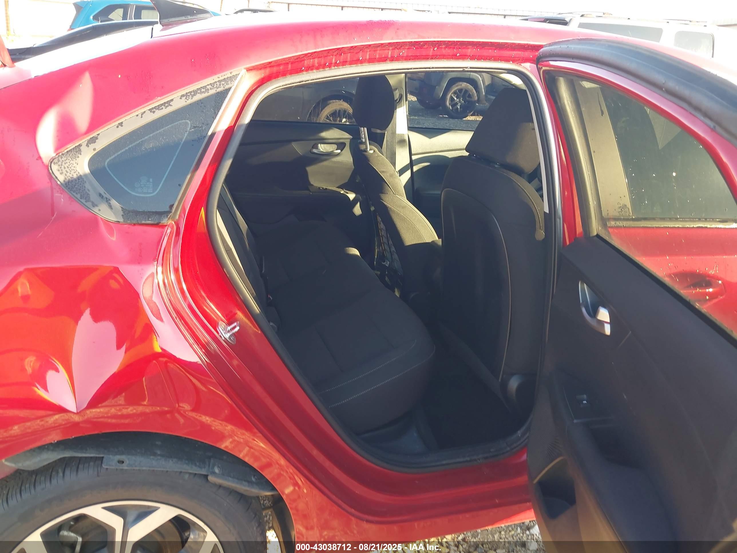 KIA FORTE image 8