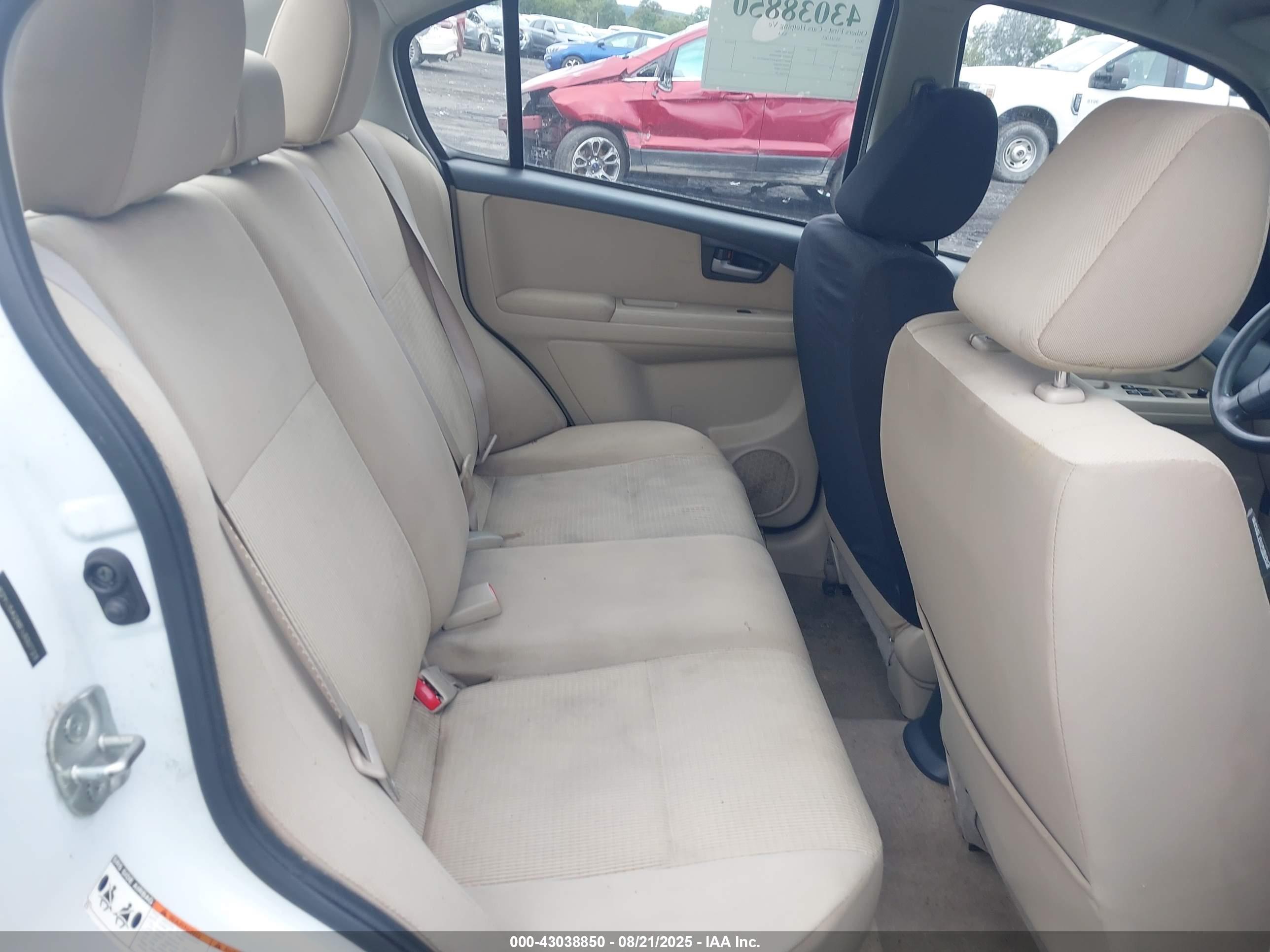 SUZUKI SX4 image 8