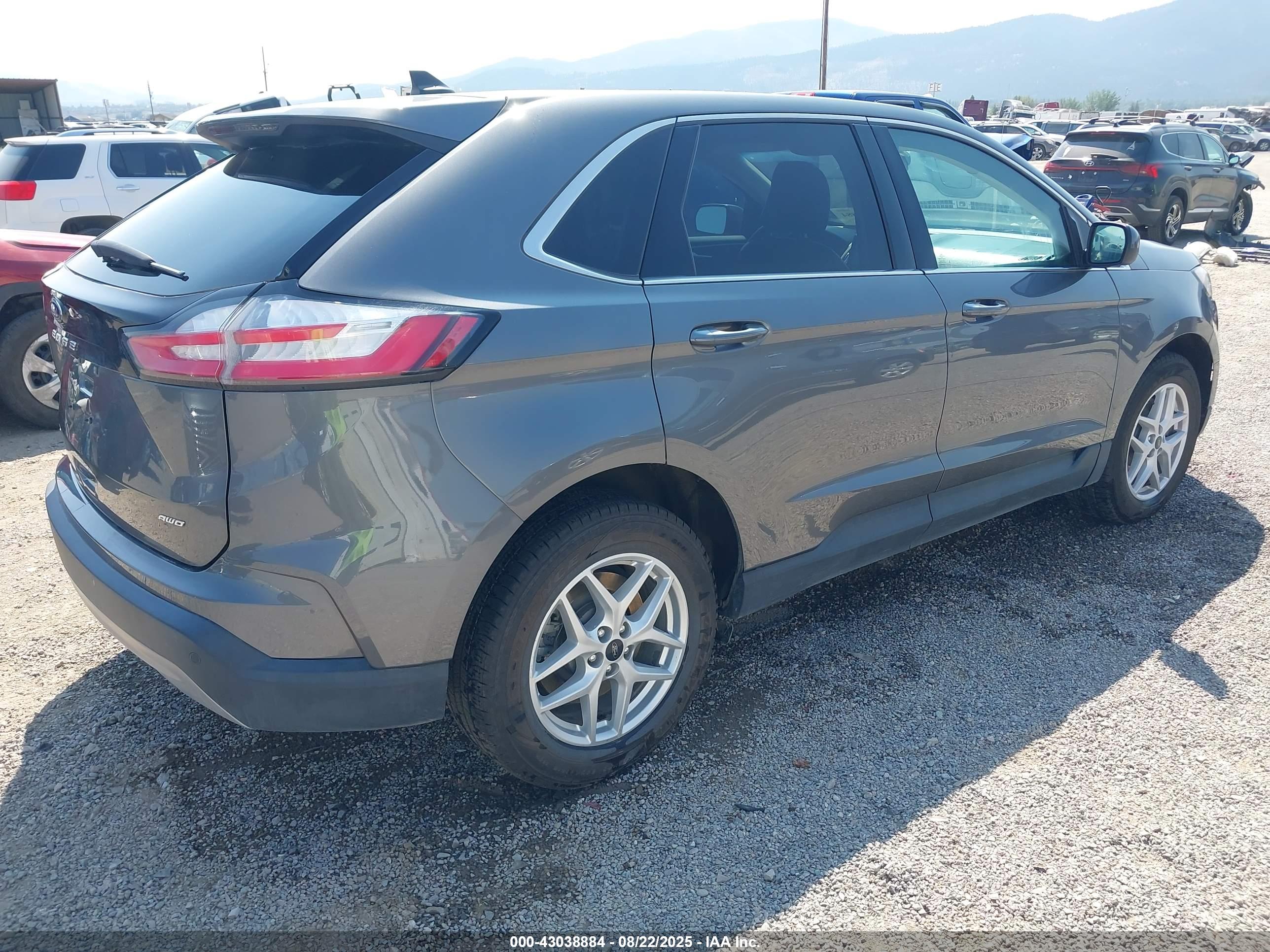 FORD EDGE image 4