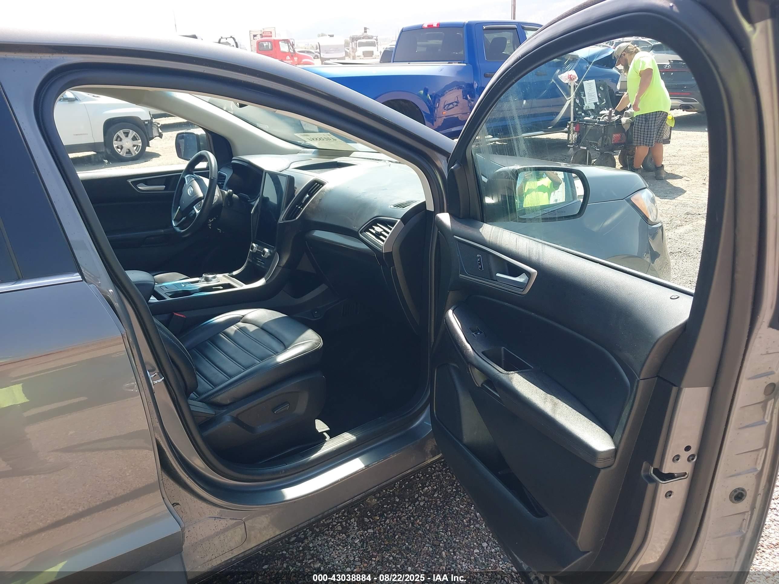FORD EDGE image 5