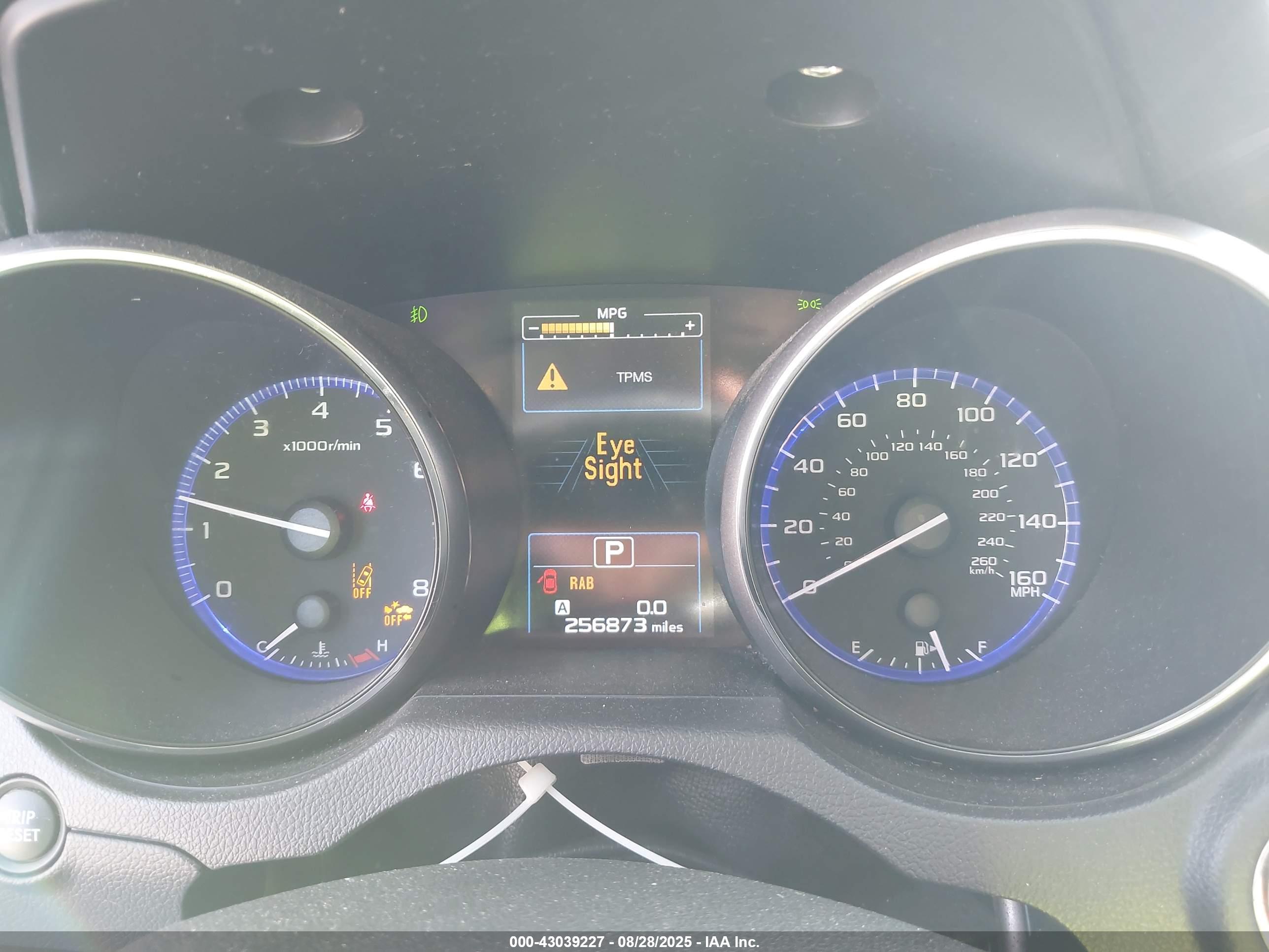 SUBARU OUTBACK image 7