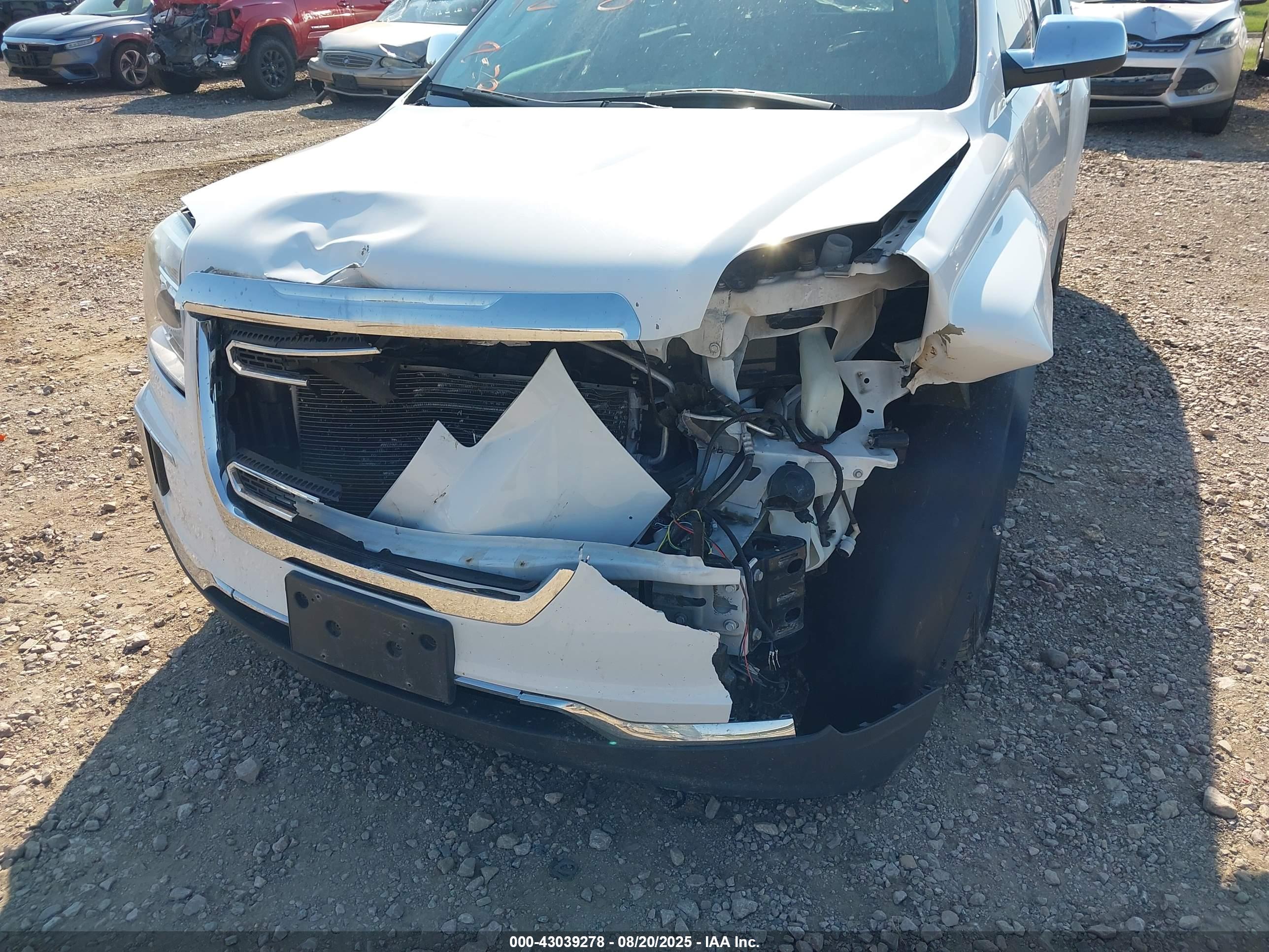 GMC TERRAIN image 6