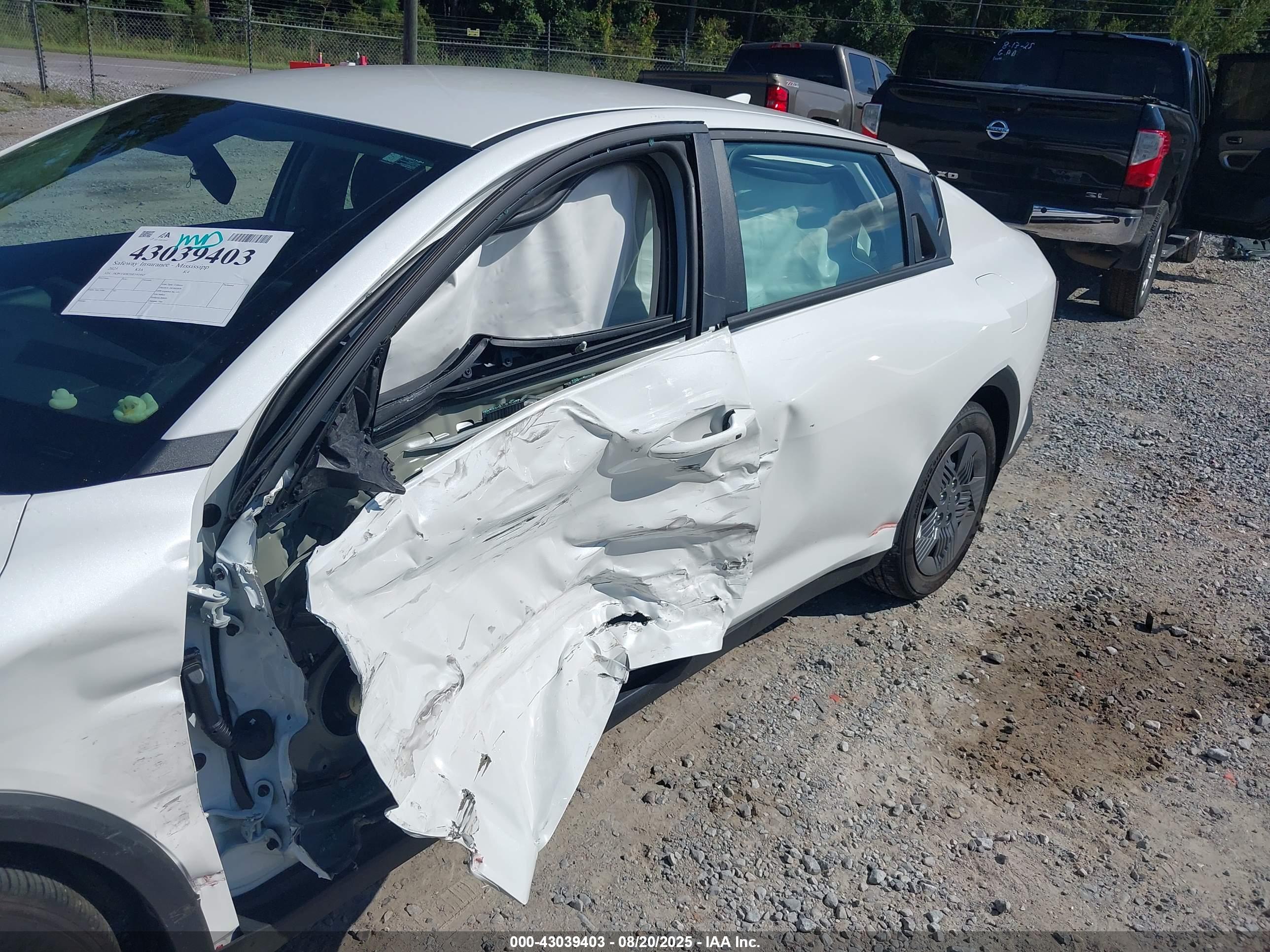 KIA K4 image 6