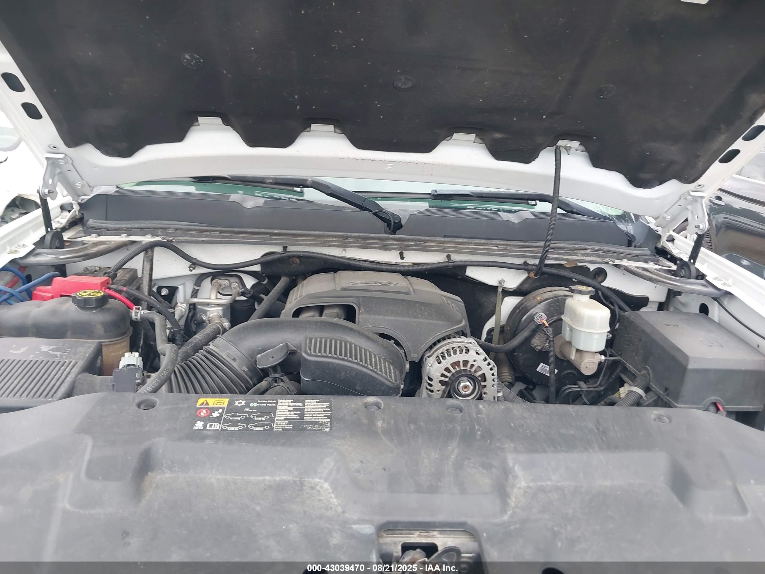 CHEVROLET SILVERADO image 10