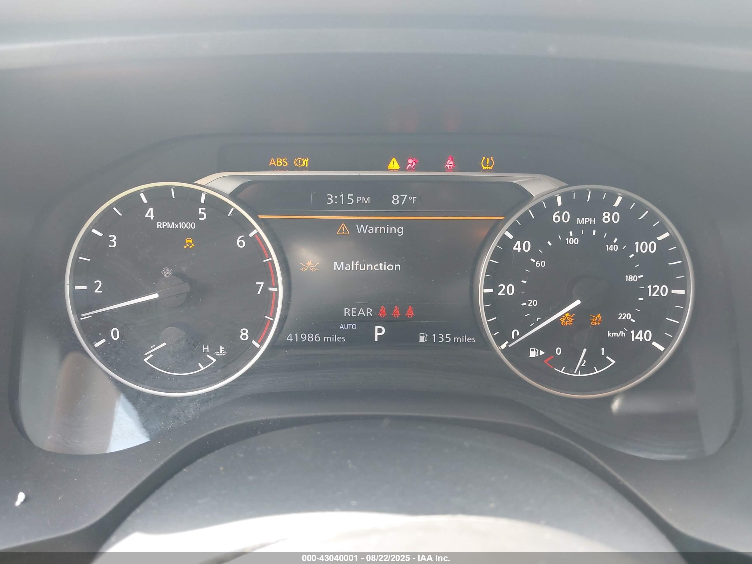 NISSAN ROGUE image 7