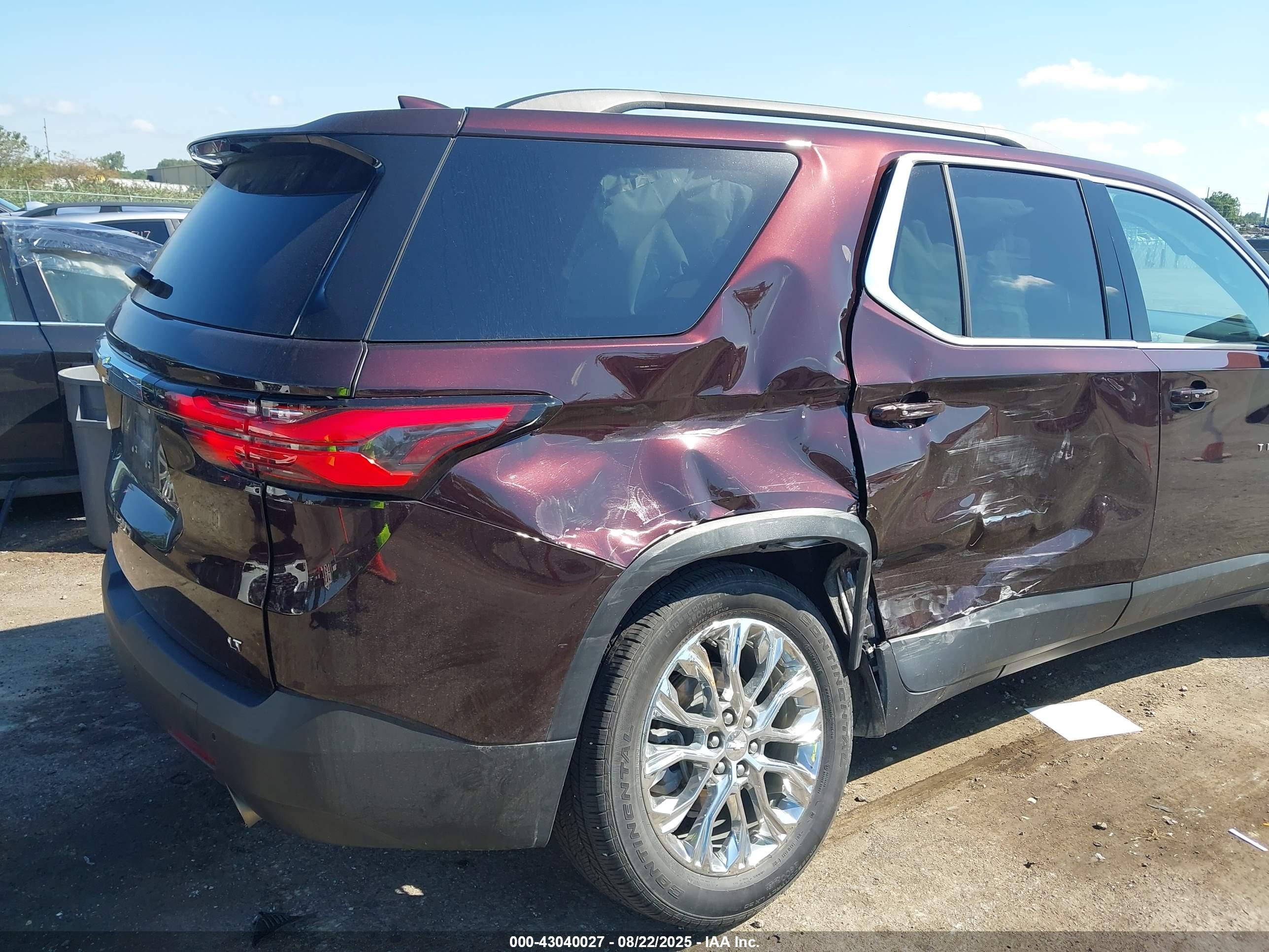 CHEVROLET TRAVERSE image 6