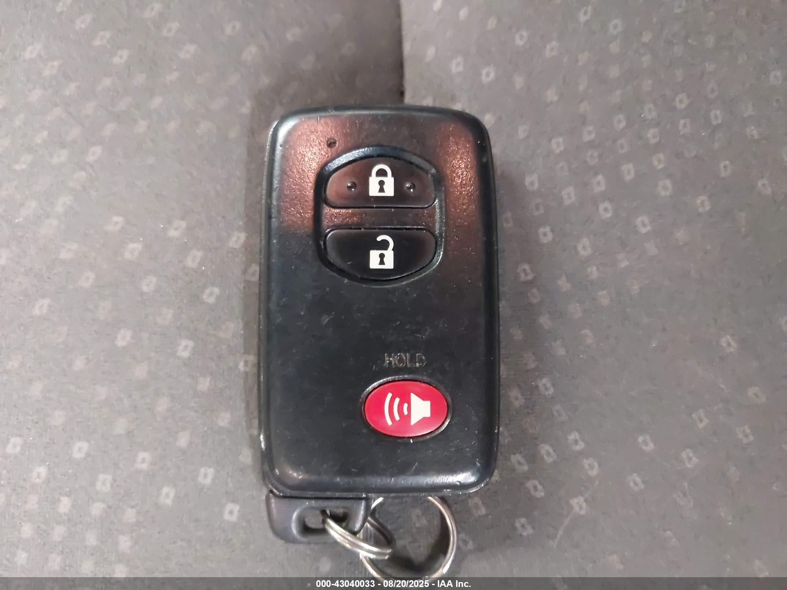 TOYOTA PRIUS image 11