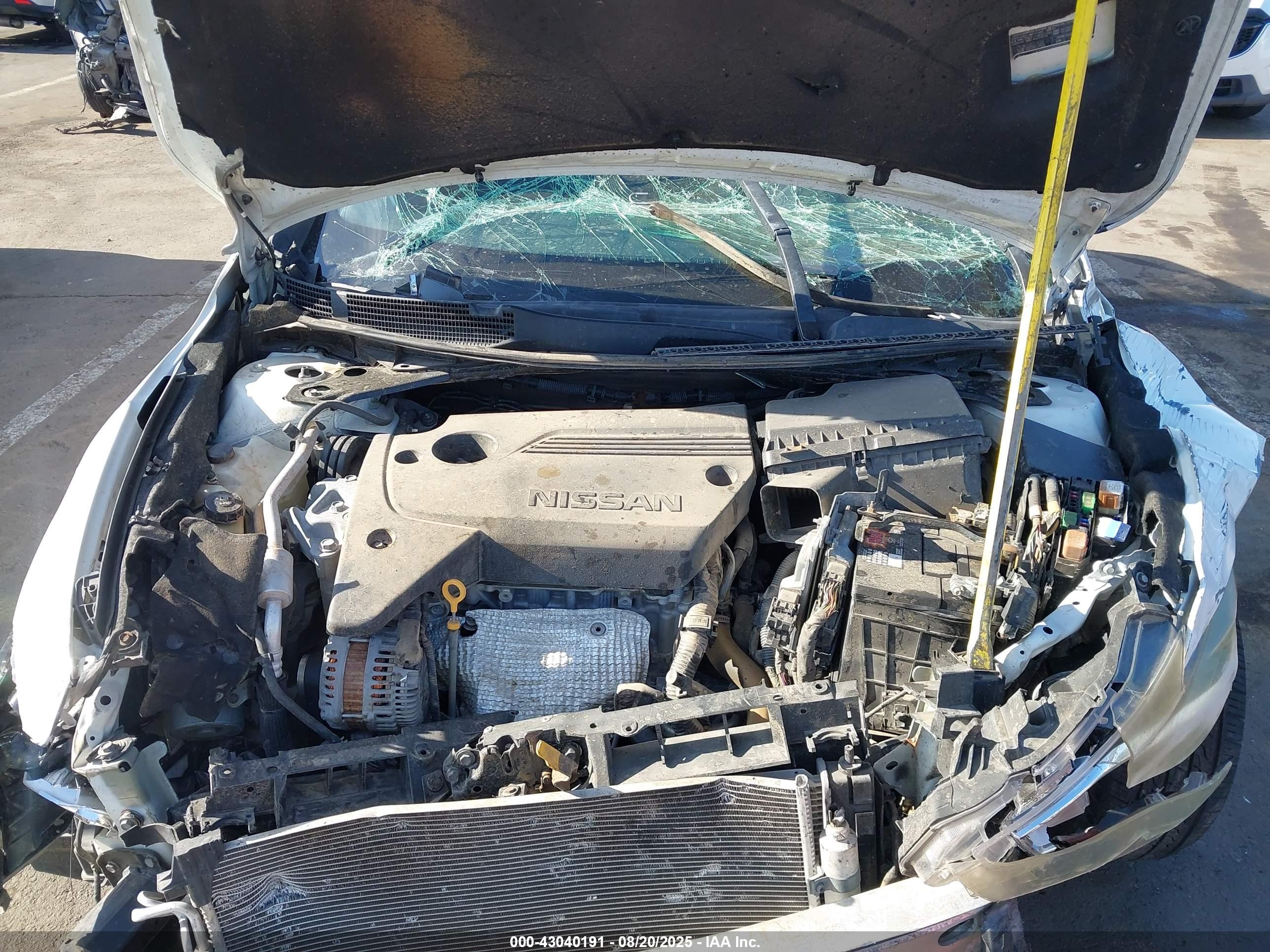 NISSAN ALTIMA image 10