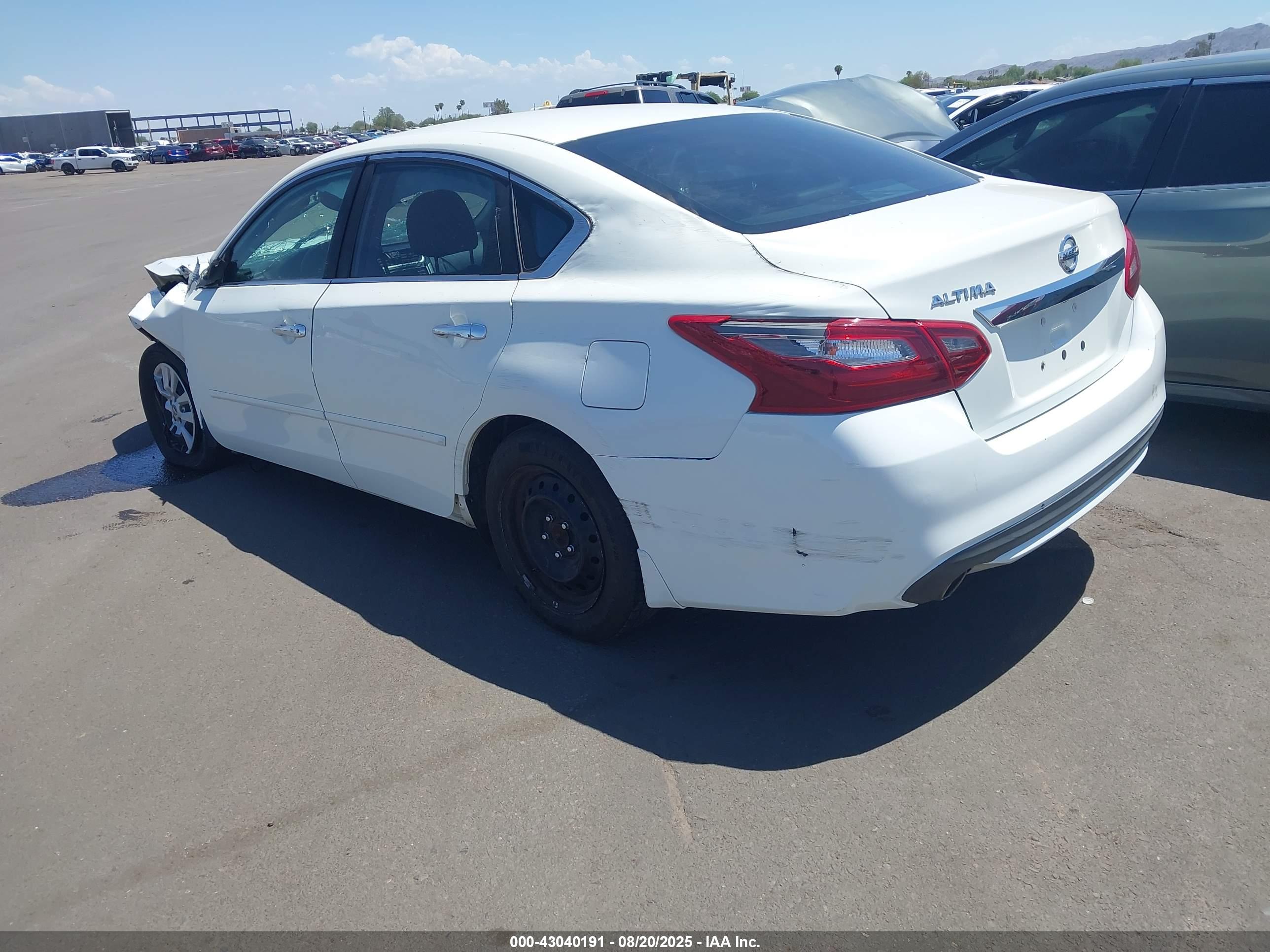 NISSAN ALTIMA image 3