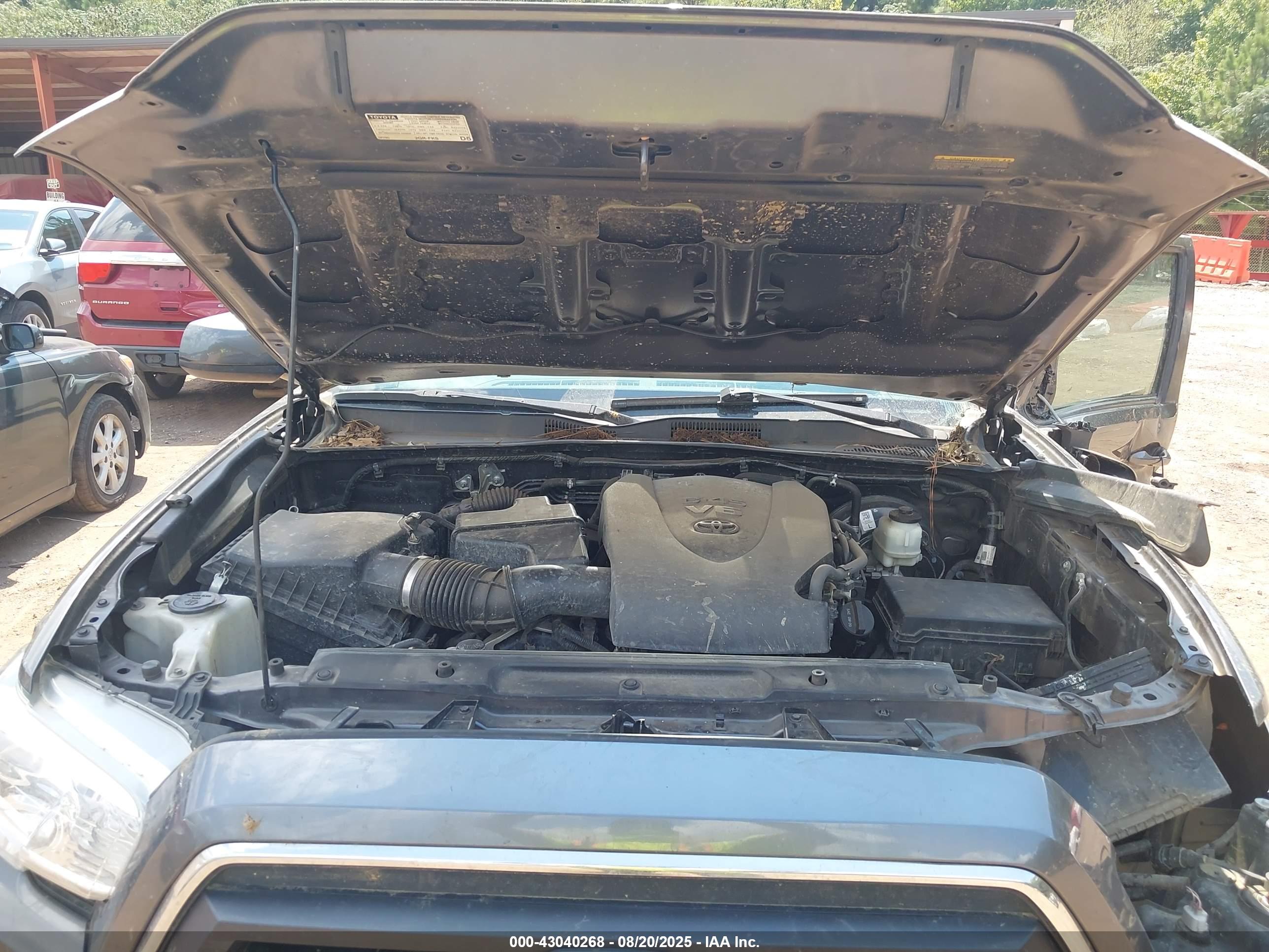 TOYOTA TACOMA image 10