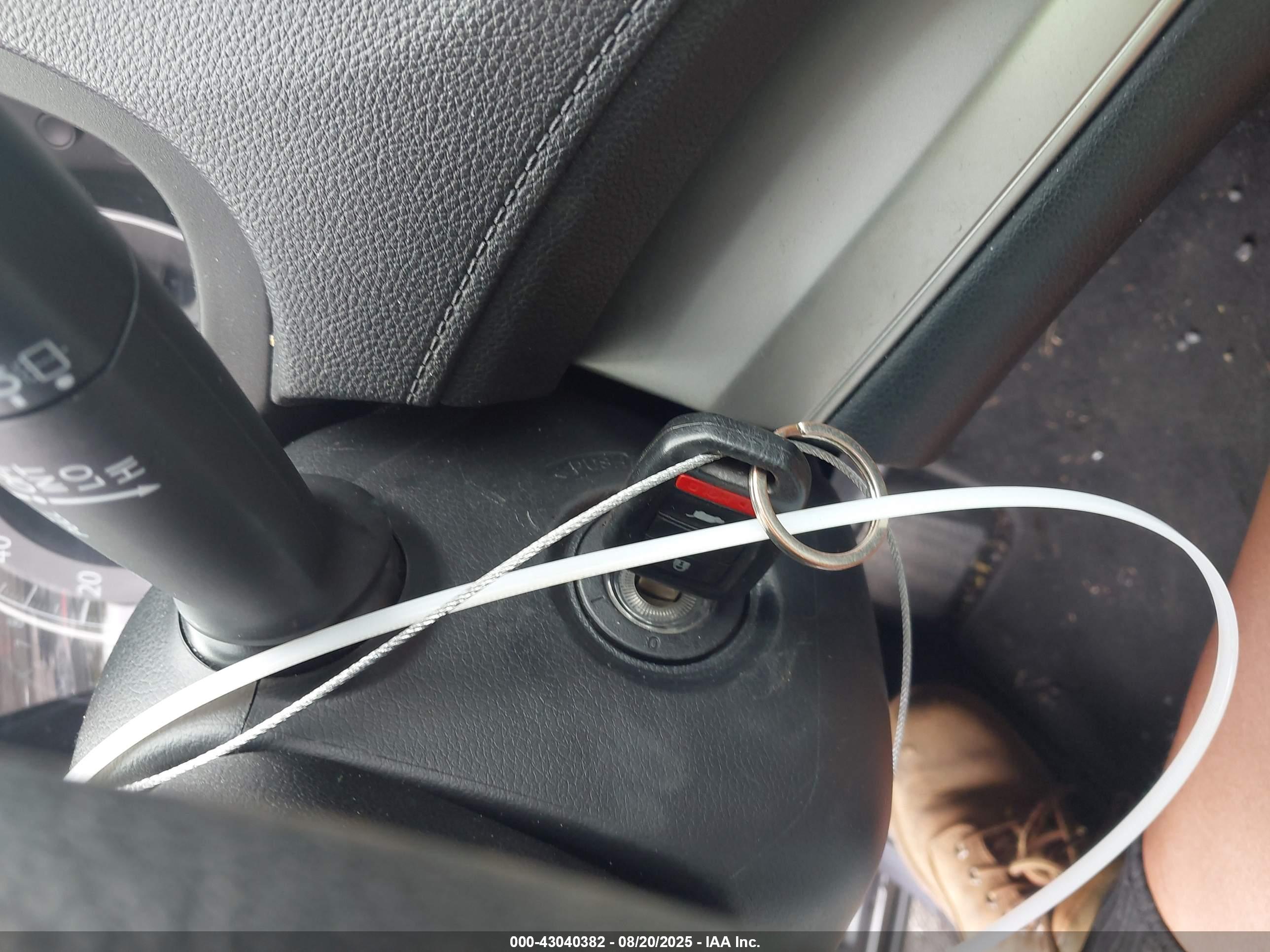 HONDA CR-V image 11