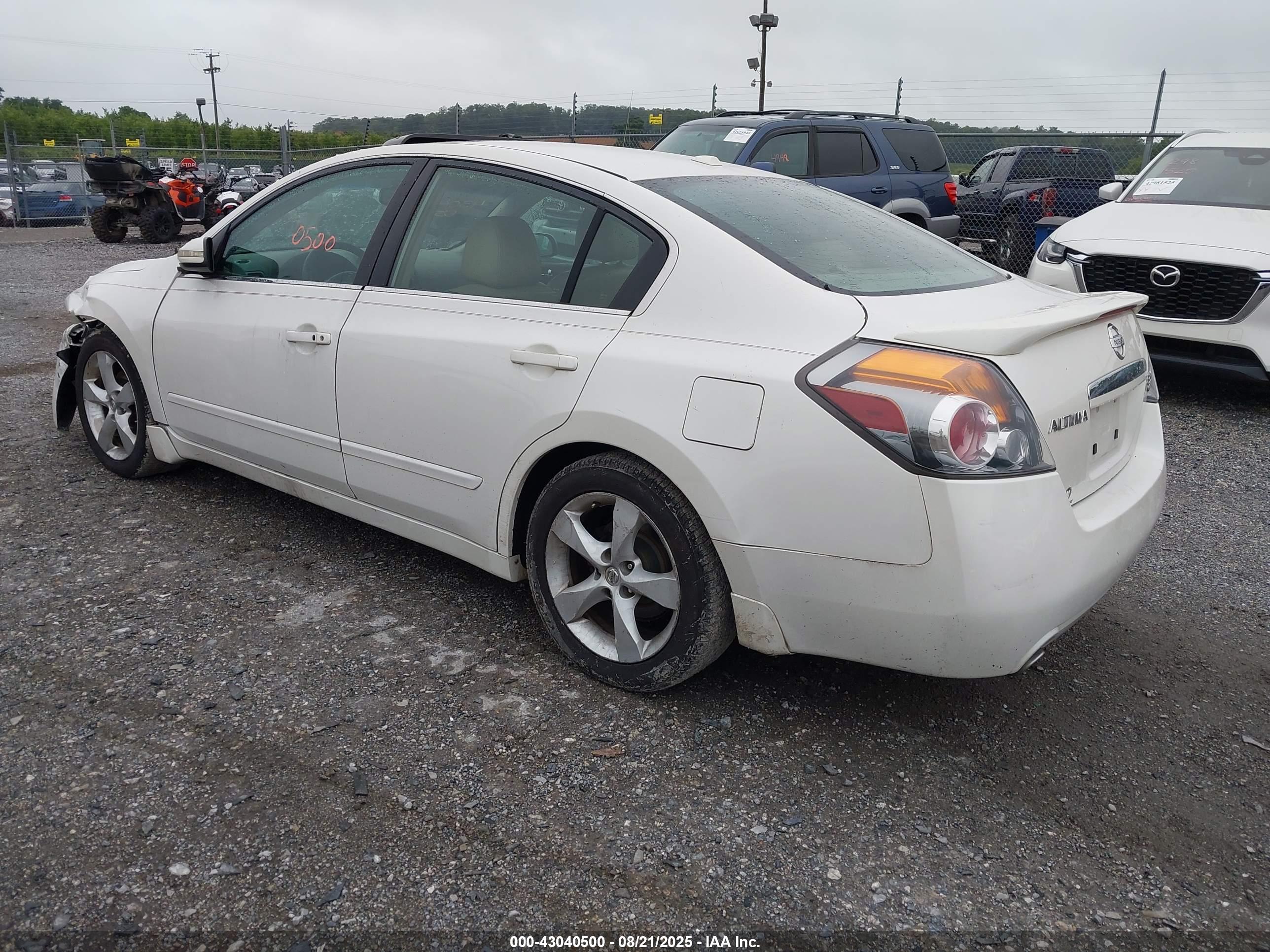 NISSAN ALTIMA image 3