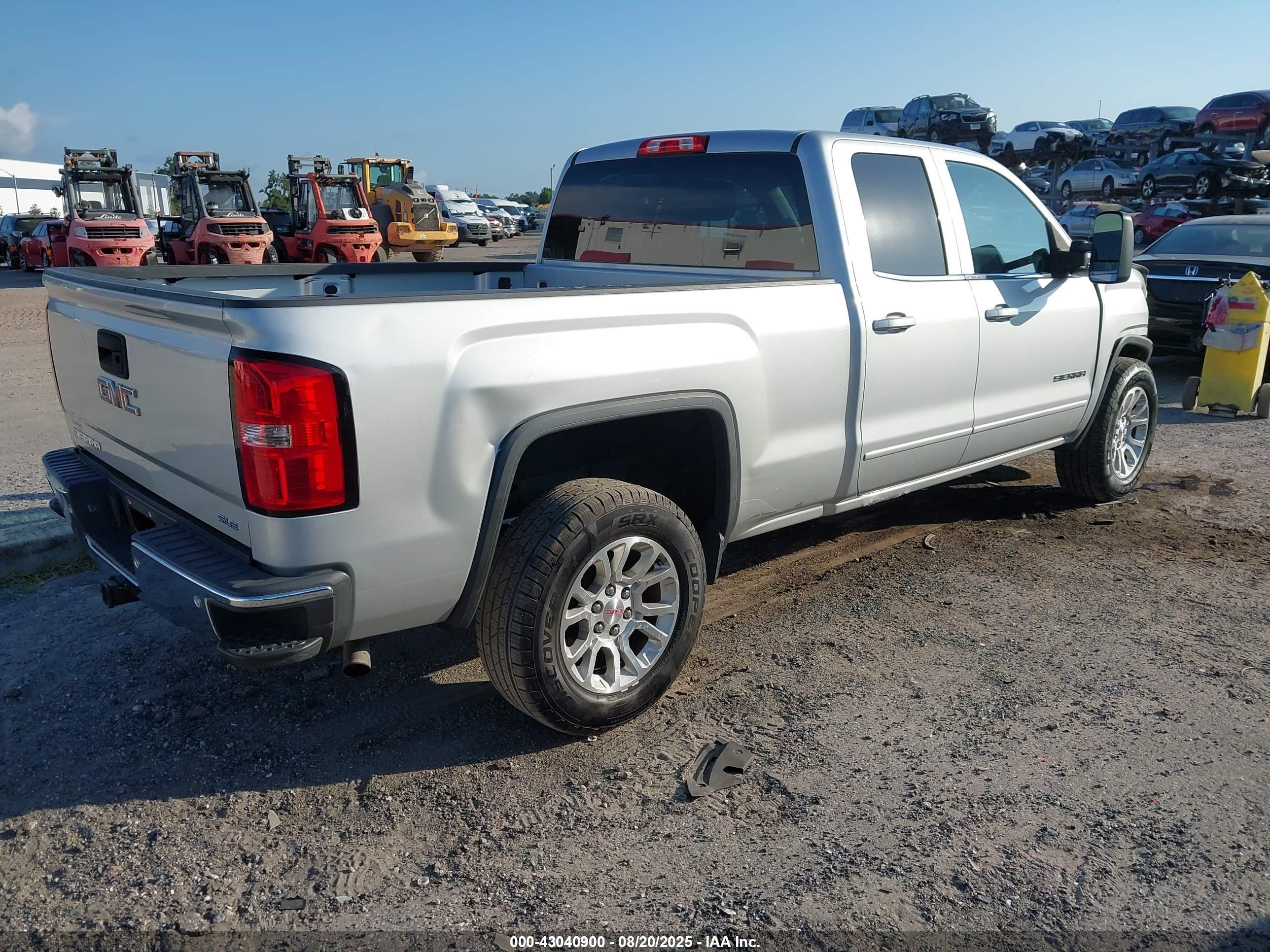 GMC SIERRA image 4