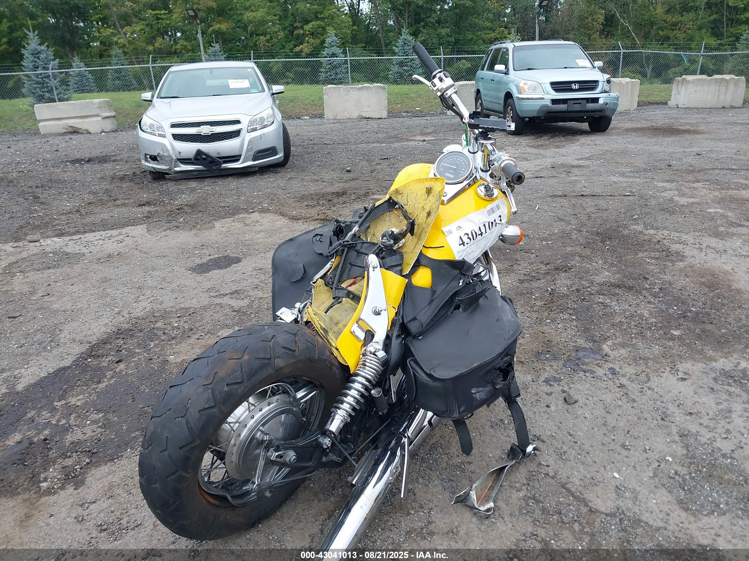 HONDA VT750 image 4