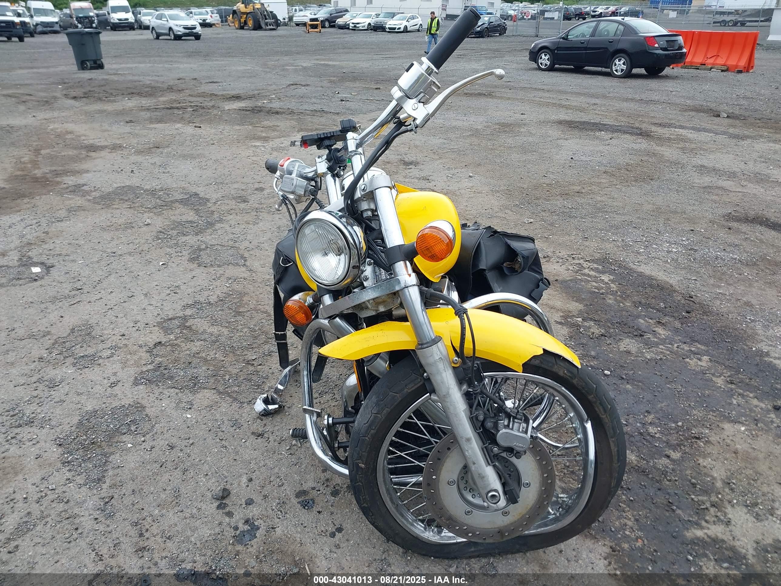 HONDA VT750 image 5