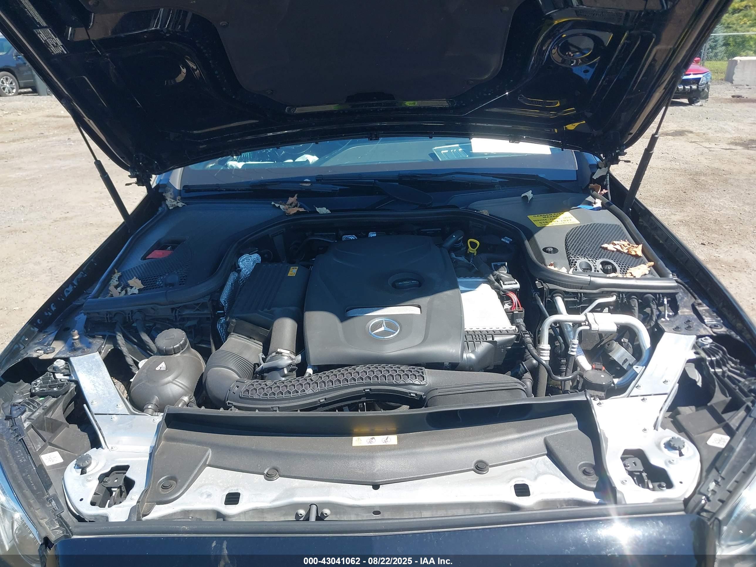 MERCEDES-BENZ E image 10