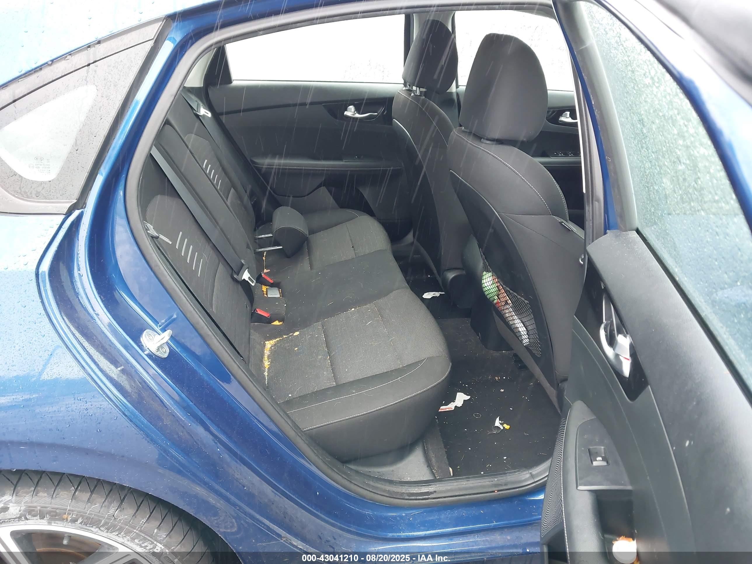 KIA FORTE image 8