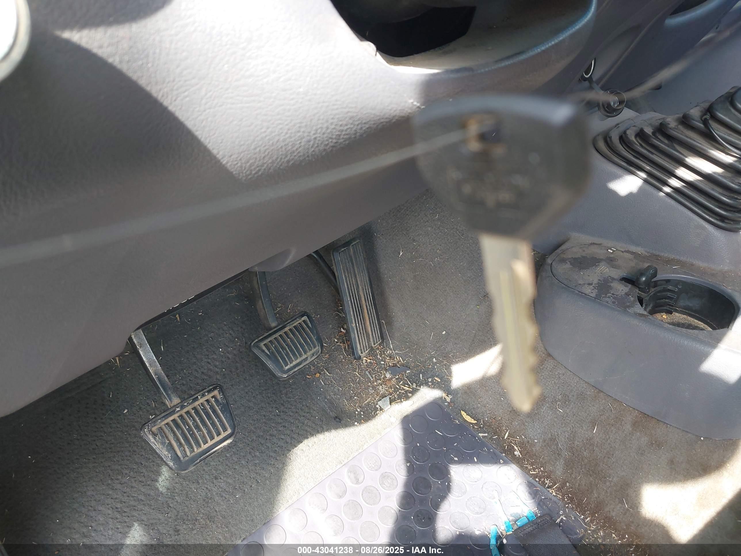DODGE RAM image 11