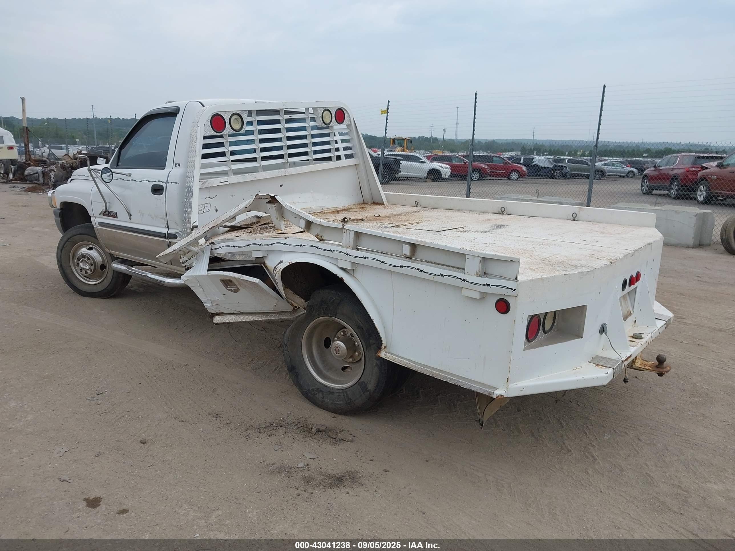 DODGE RAM image 3